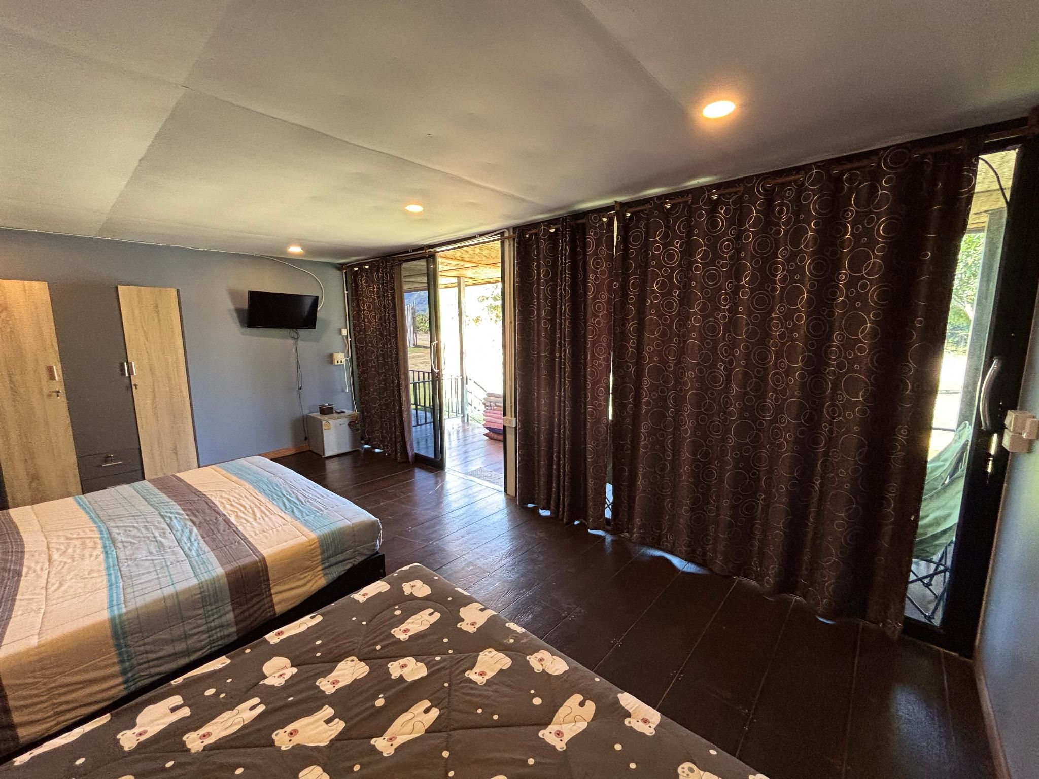 One Bedroom Deluxe Mountain View