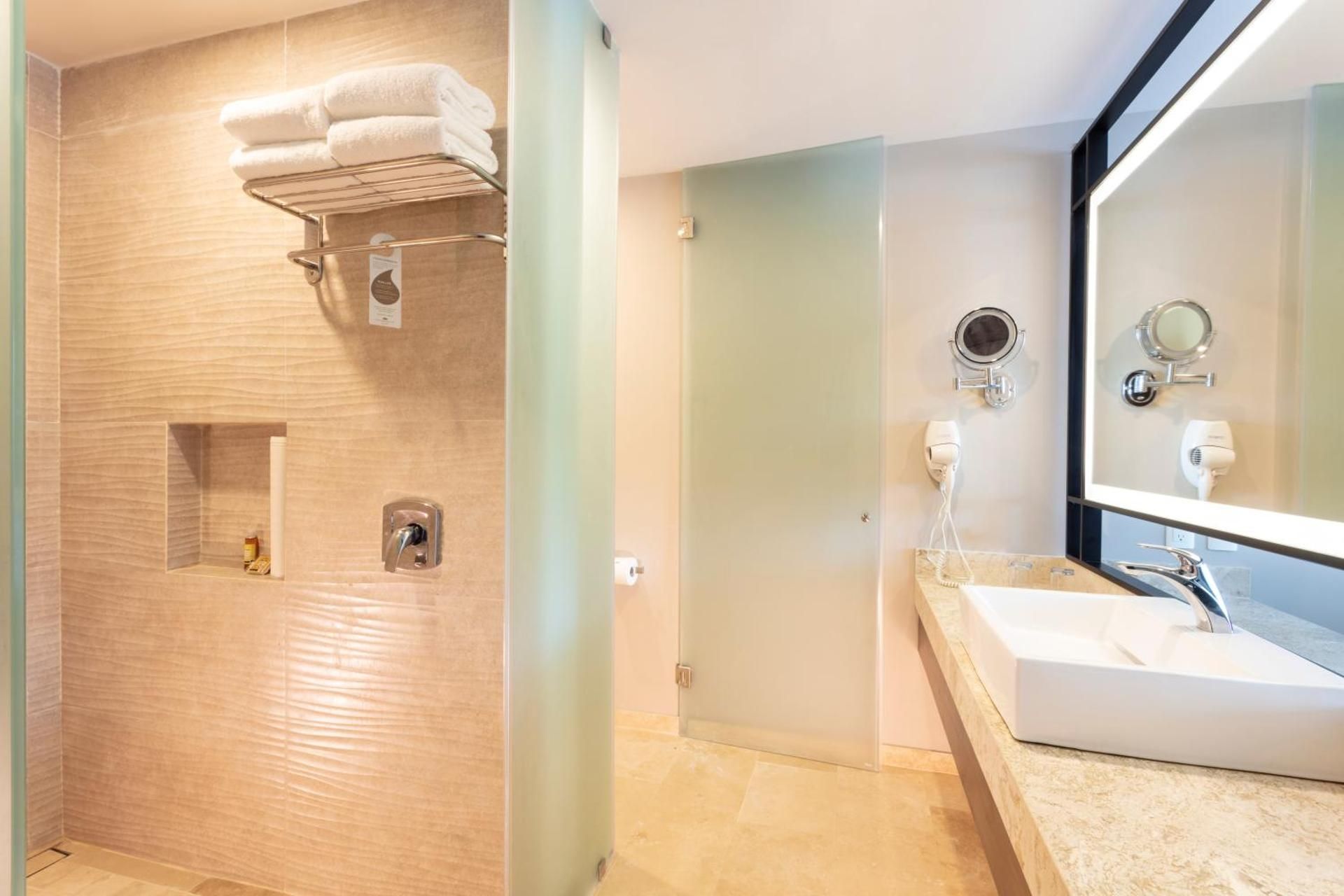 Deluxe Room without View