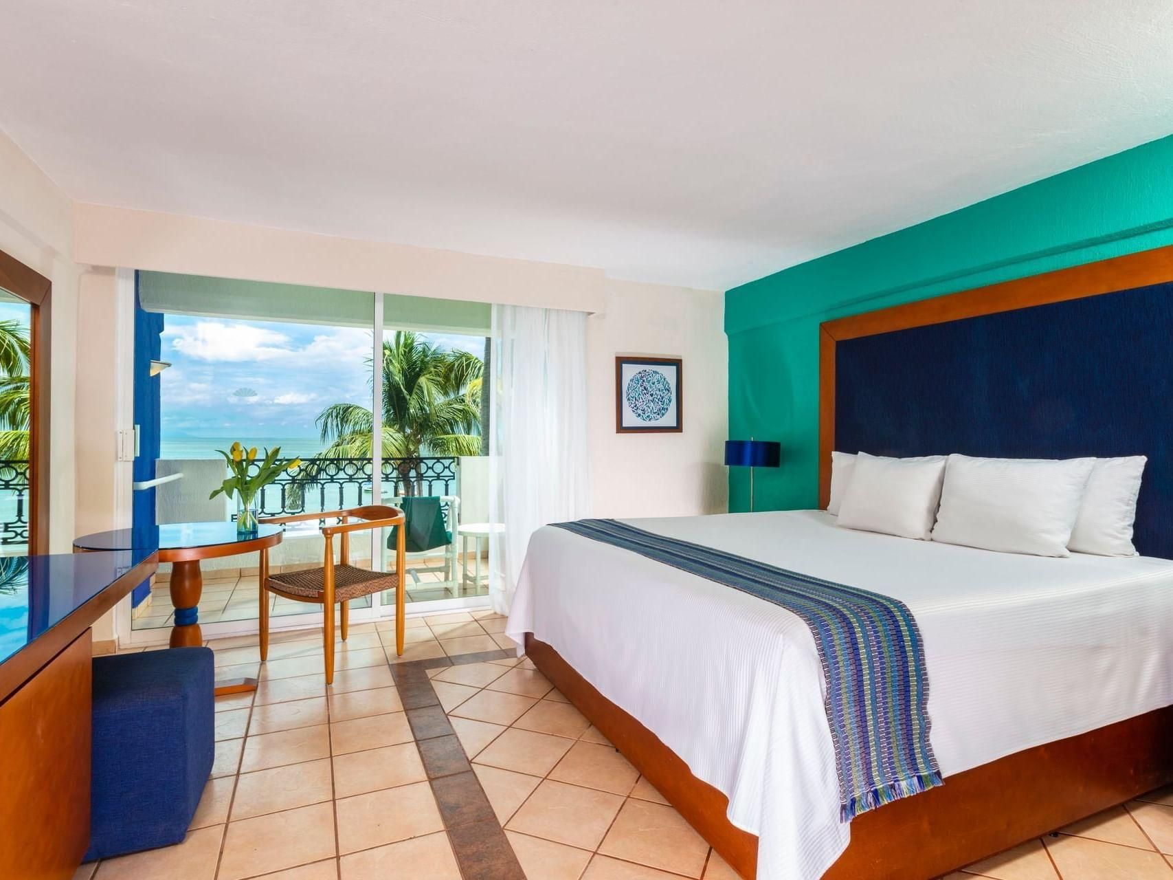 Deluxe Oceanfront Room