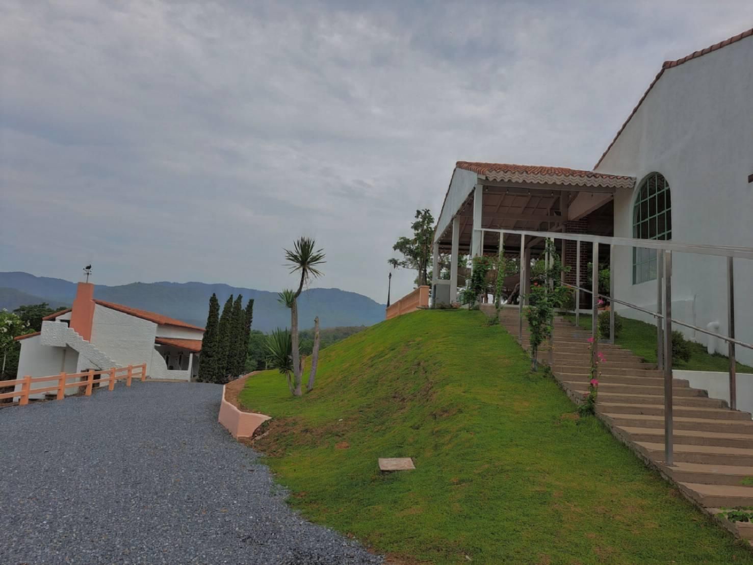 Oliva View Resort