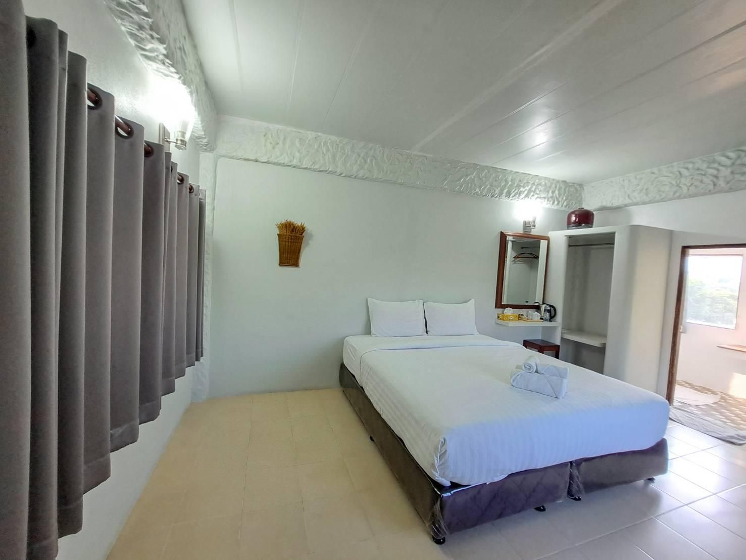 Single Standard Room