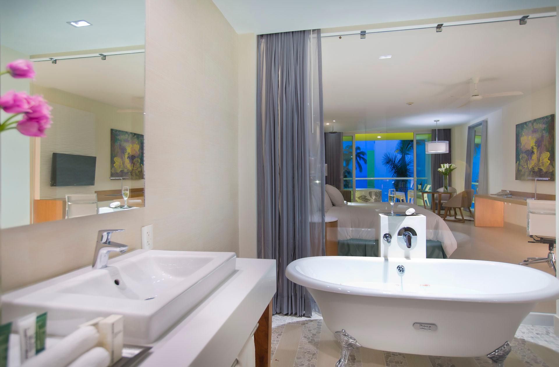 Krystal Grand Puerto Vallarta All Inclusive  Jacuzzi Suite 3