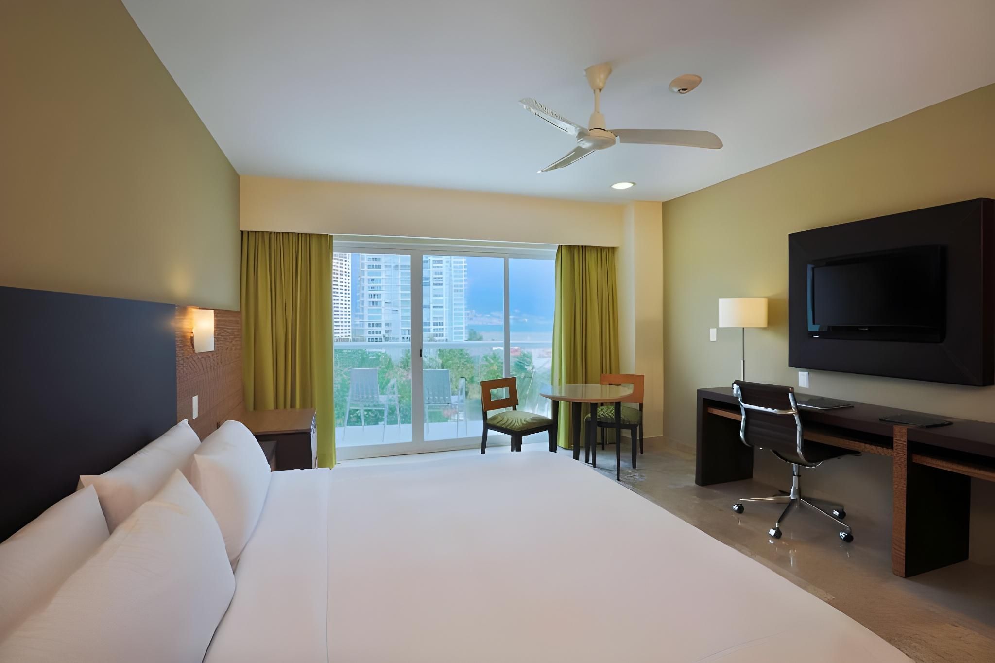 Krystal Grand Puerto Vallarta All Inclusive  Partial Sea View King Room 2