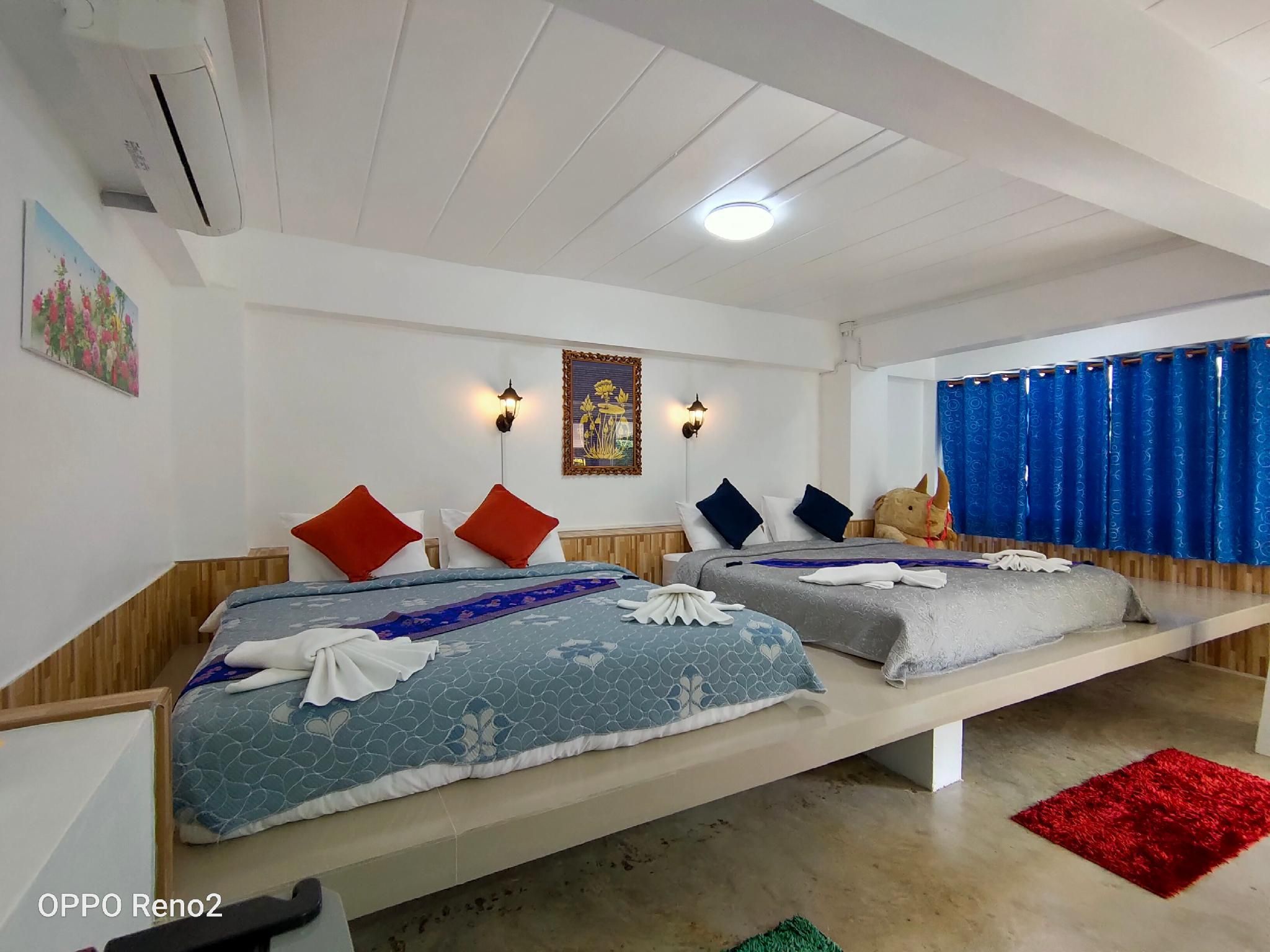 Phanya Chaley Suanphueng Family - 2 King Beds