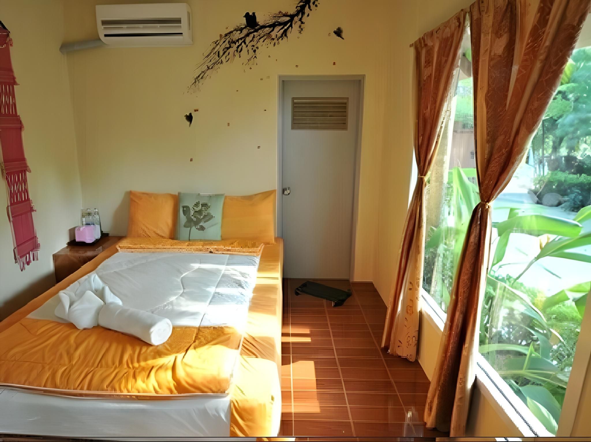 Baan Yod Nam