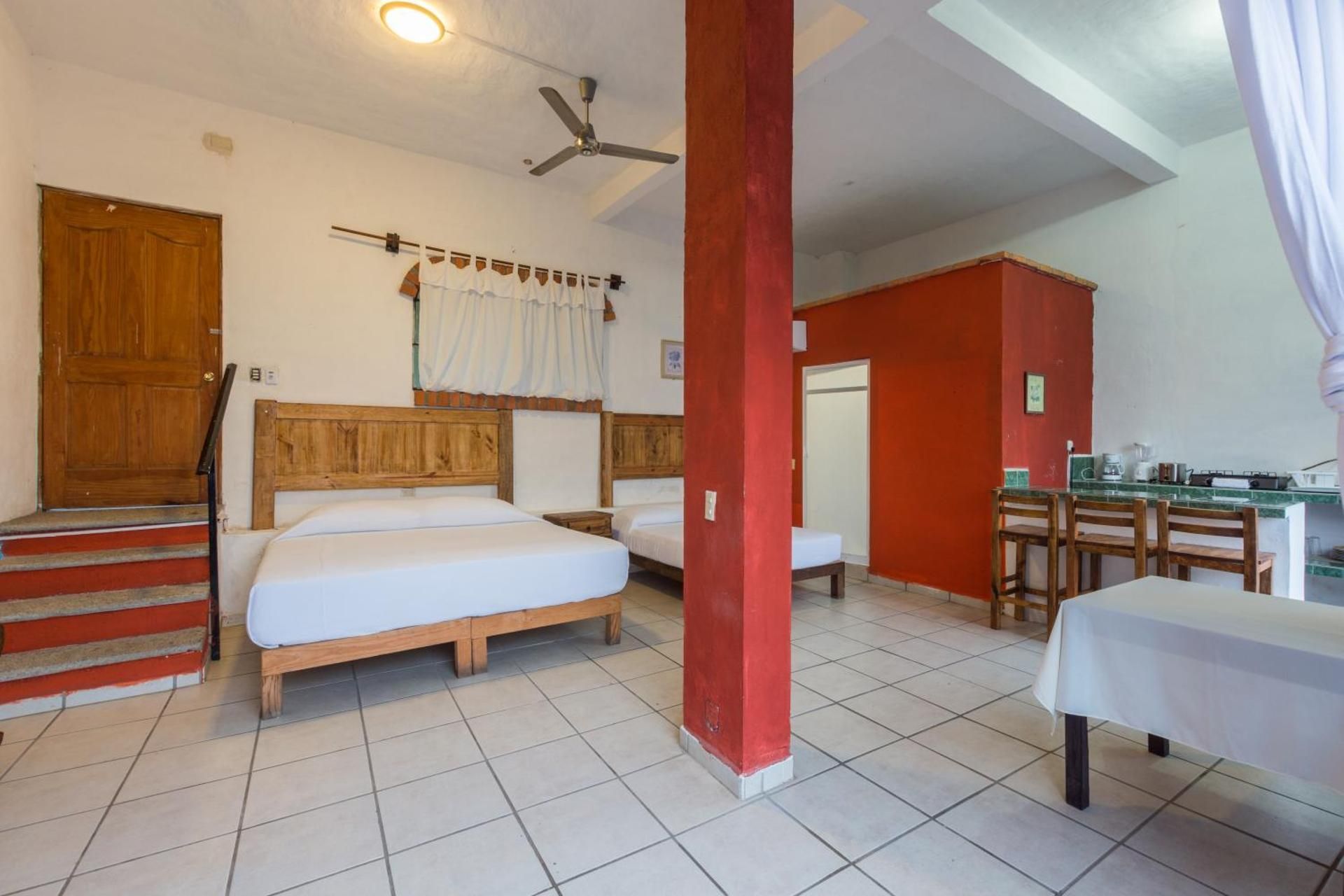 Standard Twin Room with Sea View
