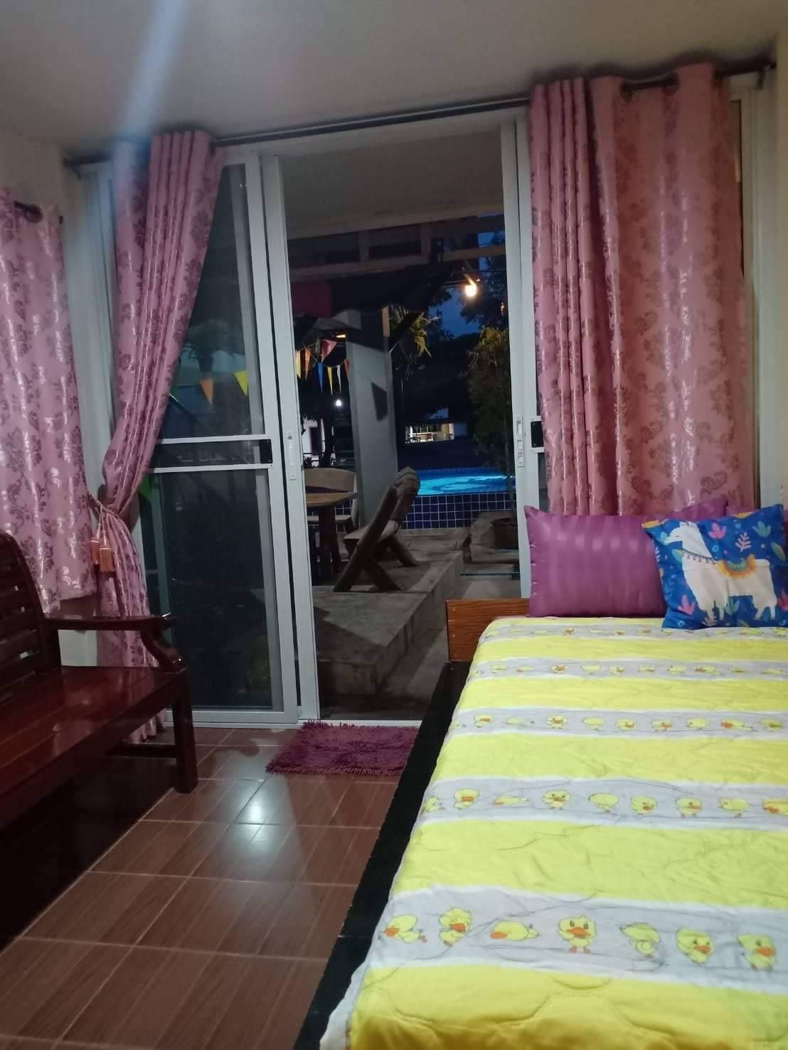 Private Room, 6 Beds