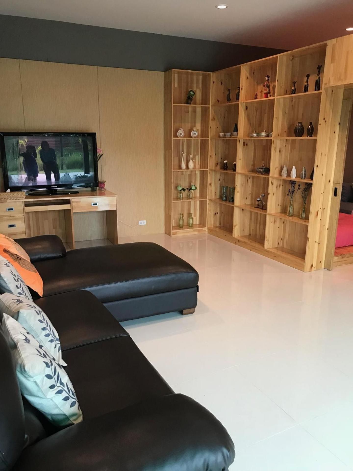 Mixed Dormitory Room