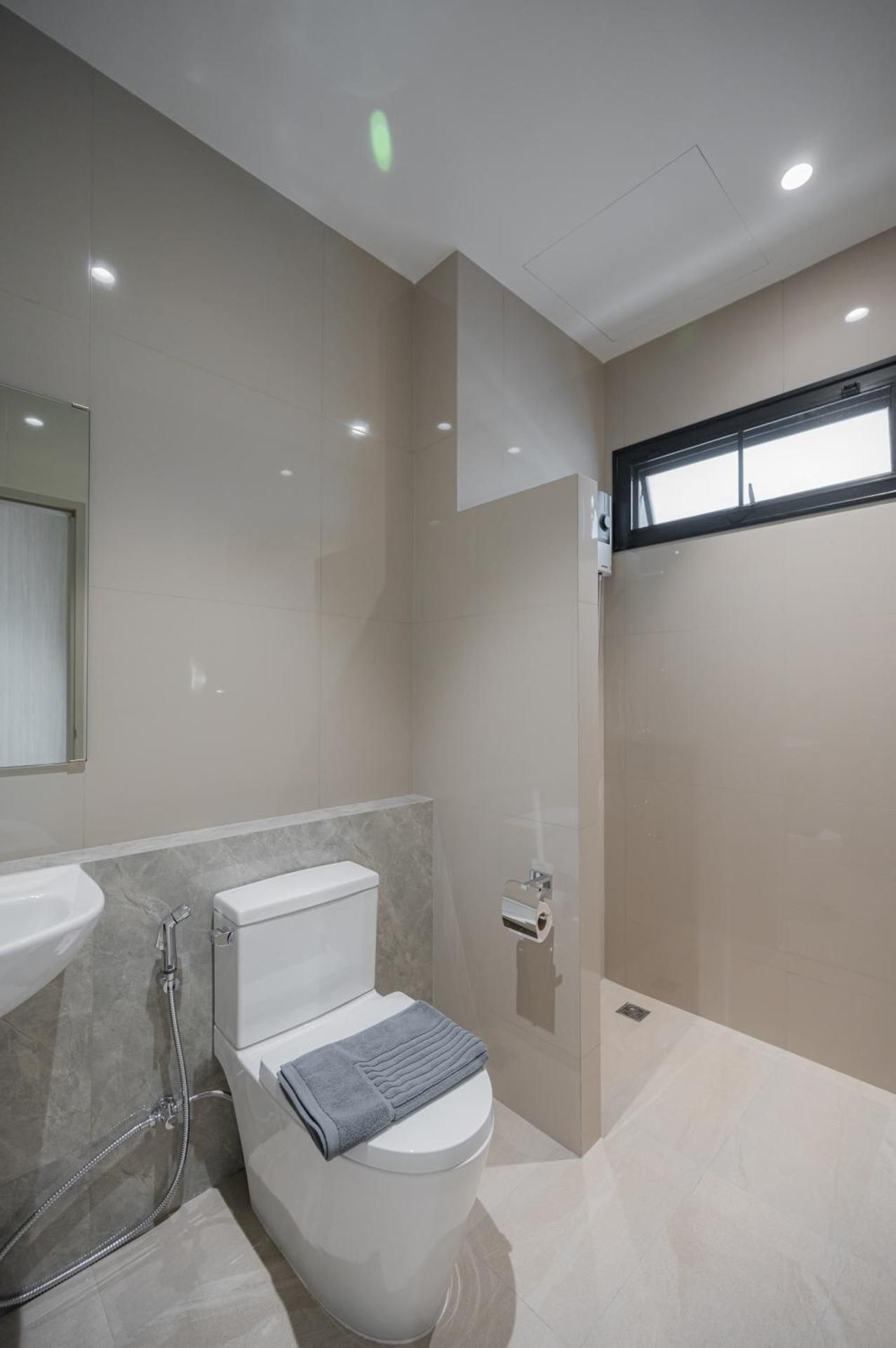 Citywan Ratchaburi Standard Twin Room 3