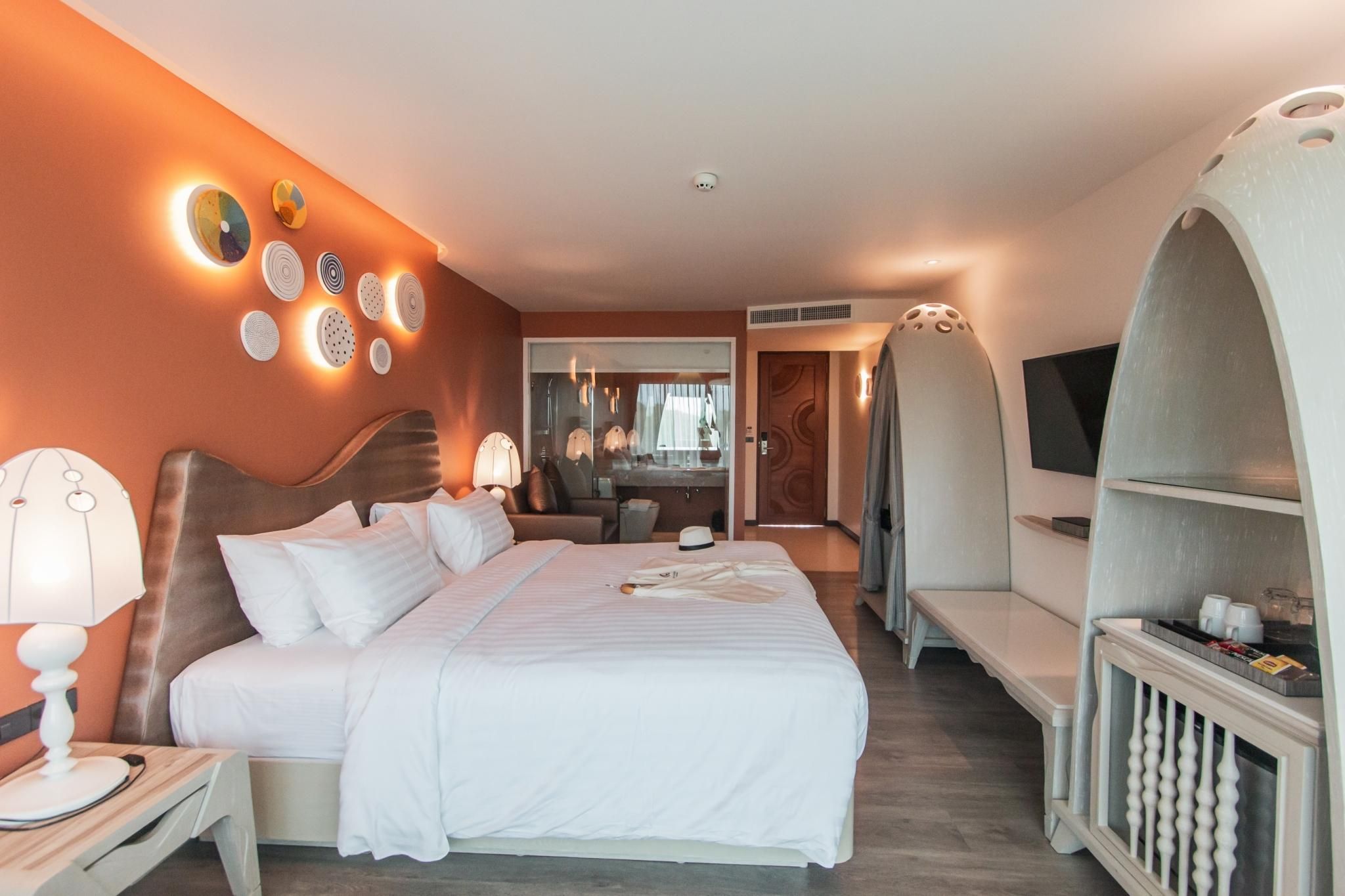 Partial River View Double Bed