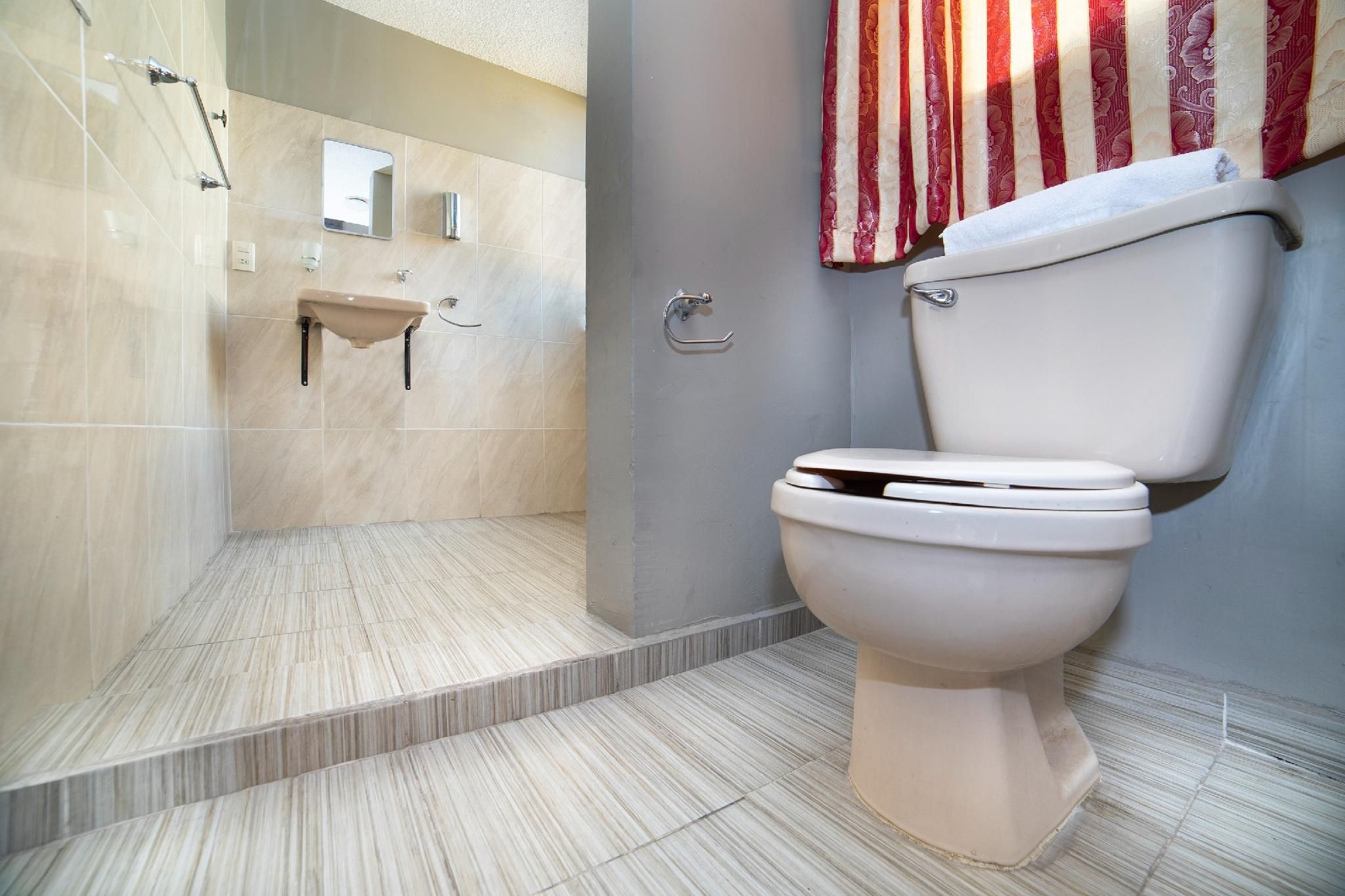 Capital O Hotel Diez Standard Two Beds 3