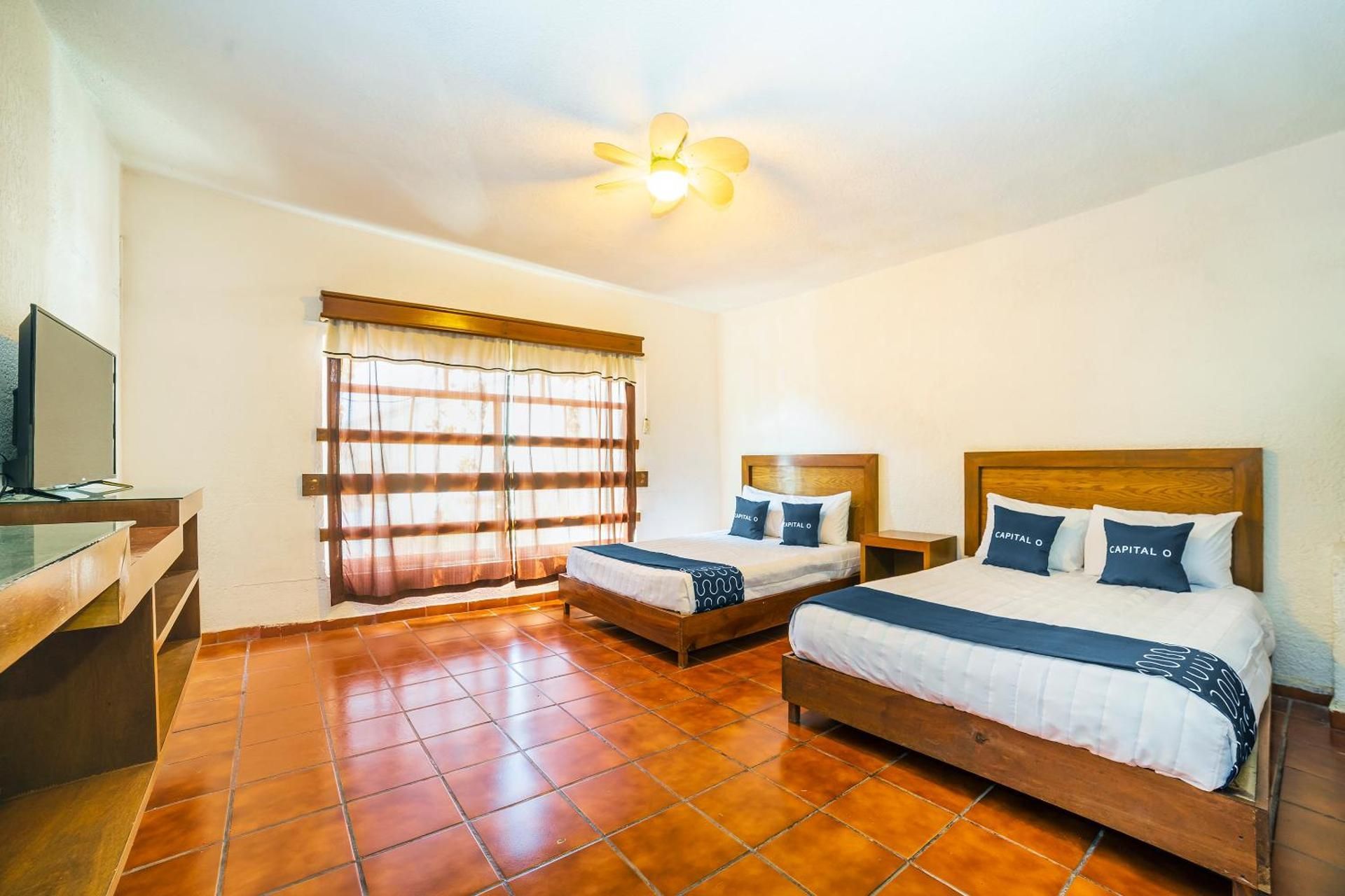 Capital O Hotel Casa Blanca Standard