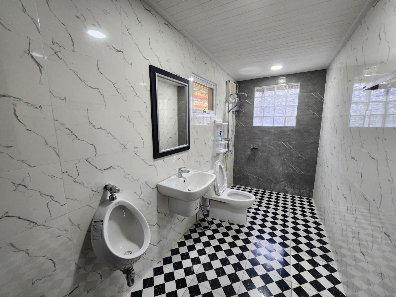 Twin Room with Bathroom