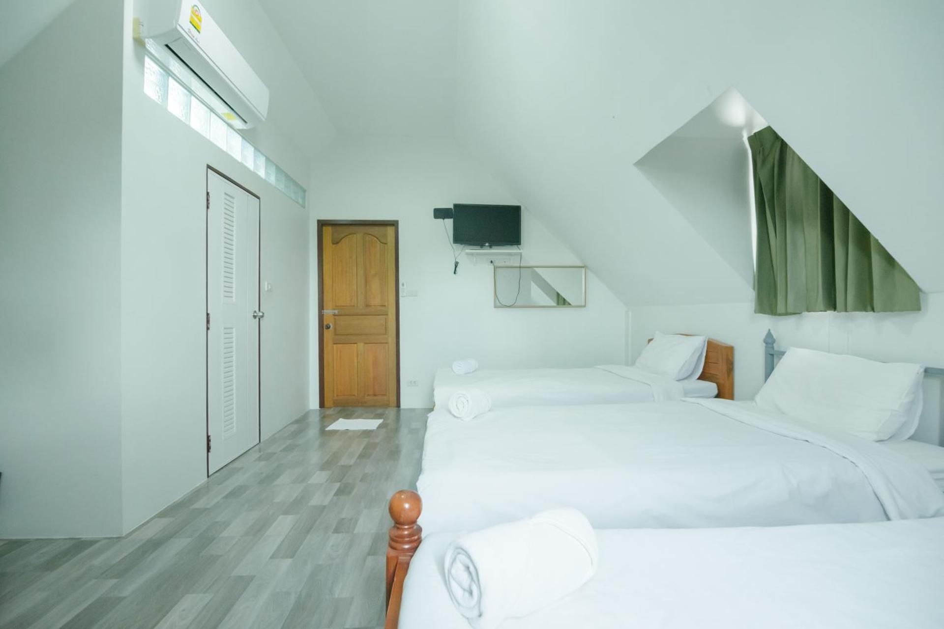 Classic Triple Room