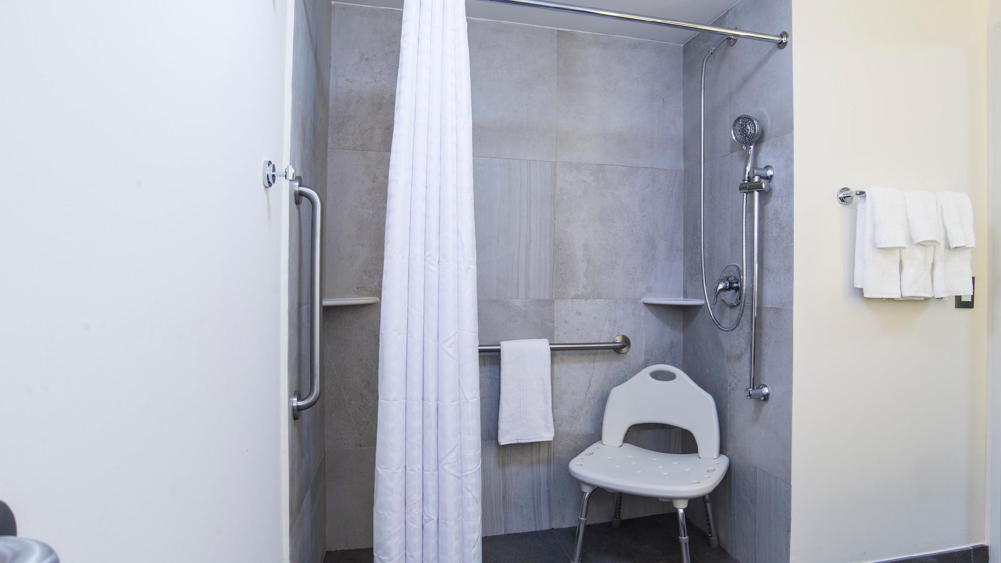 Candlewood Suites Celaya by IHG 1 King Bed Studio Suite Mobility Access 2