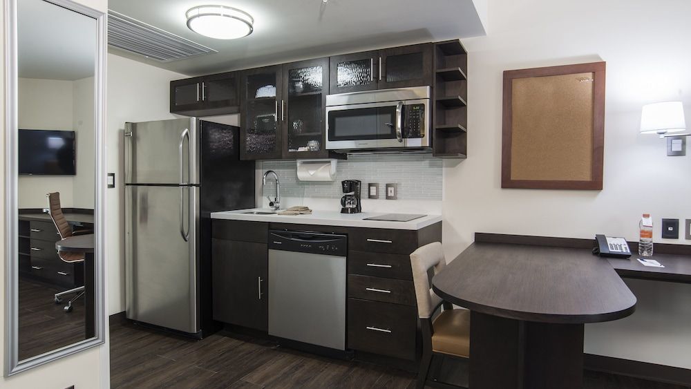 Candlewood Suites Celaya by IHG Standard Room 4