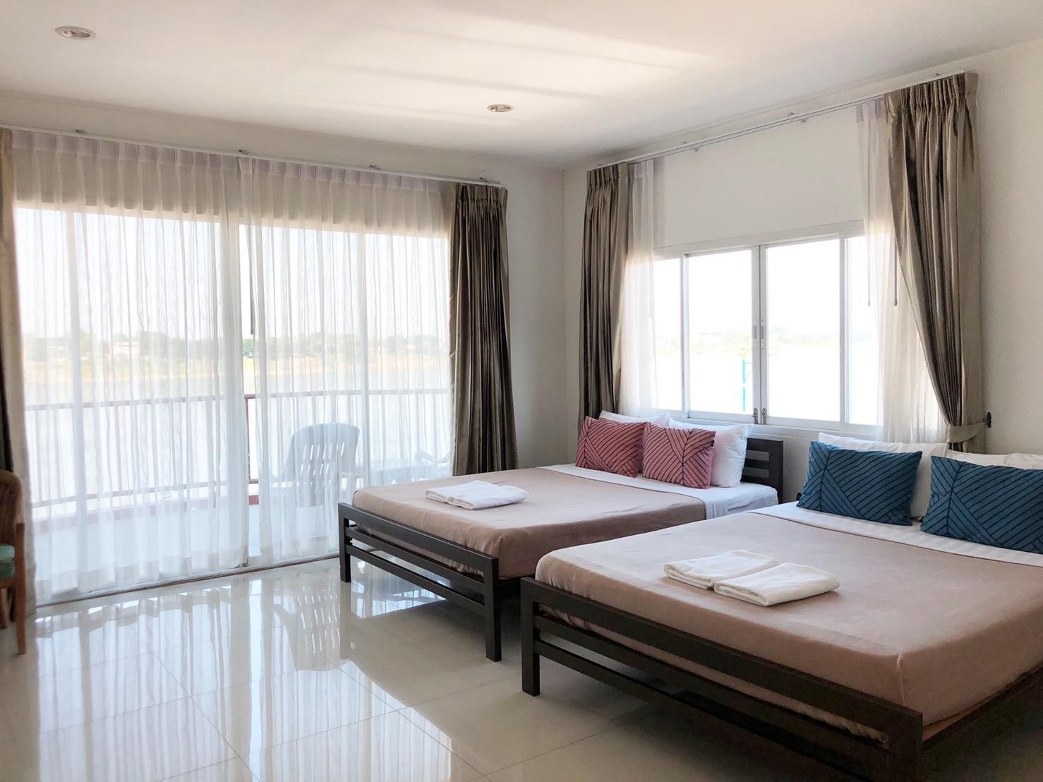 Baansabairimkhong Deluxe River View Terrace