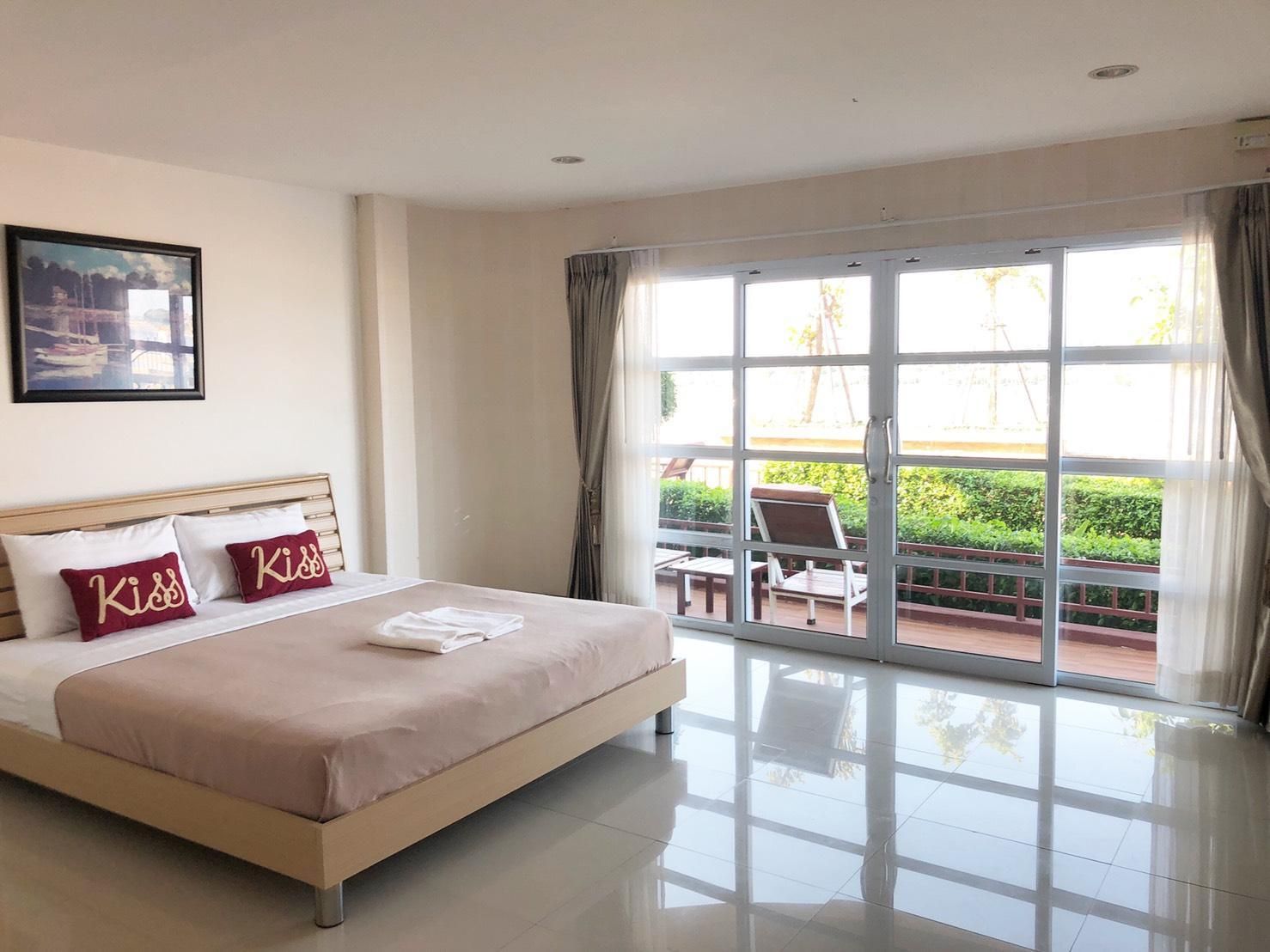 Baansabairimkhong Deluxe River View Room with Balcony