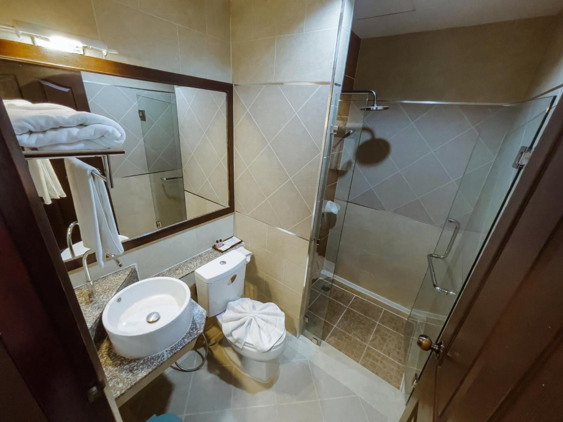 Royal Nakhara Hotel Nongkhai Superior Twin Room 2