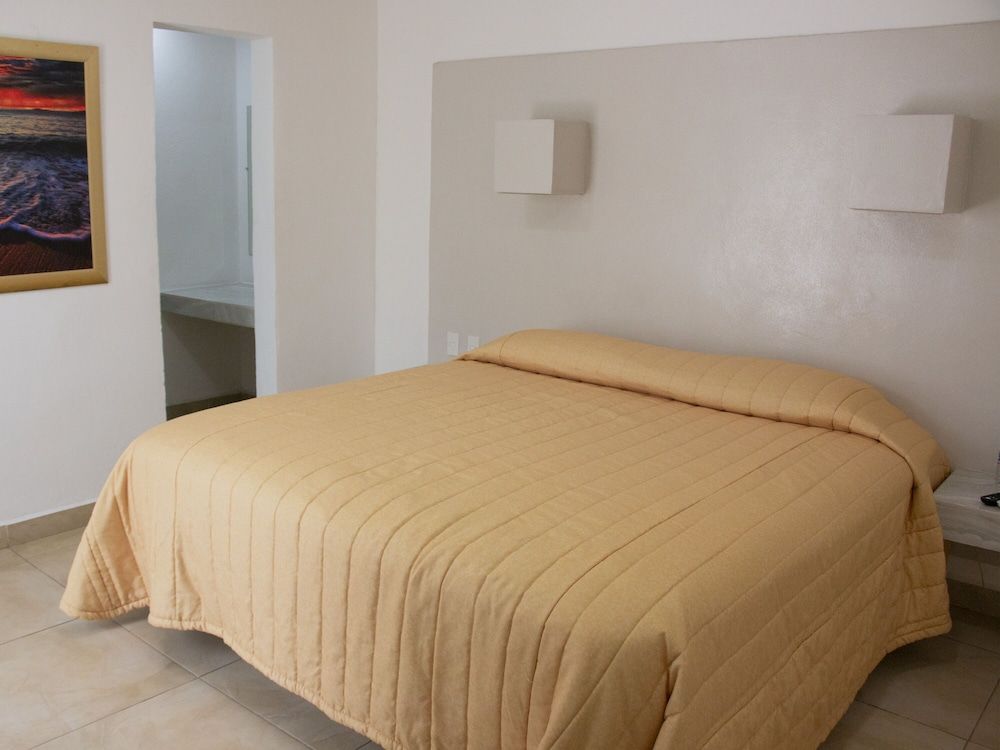 Hotel St George Standard Single Room, 1 King Bed 4