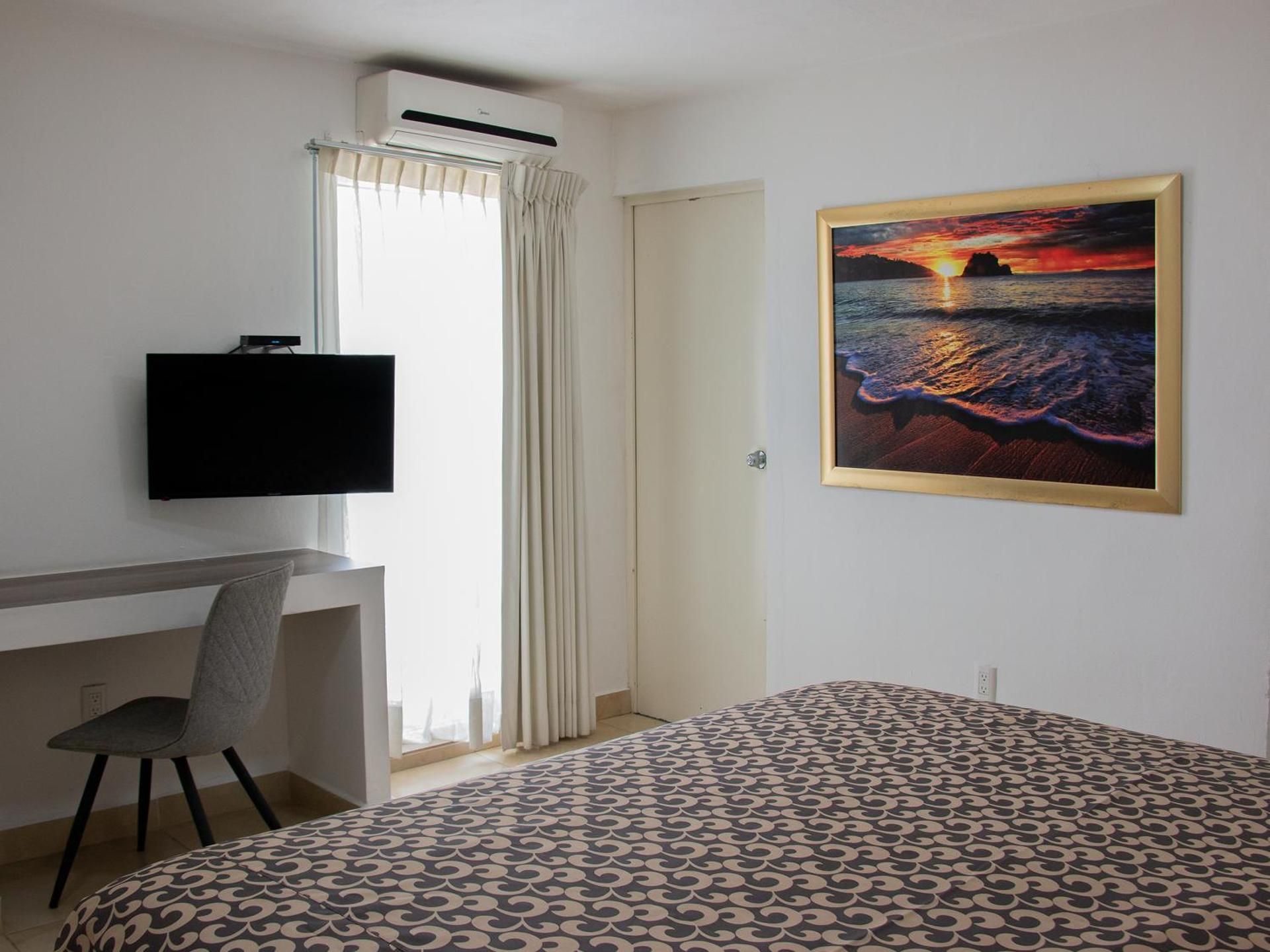 Hotel St George King Room