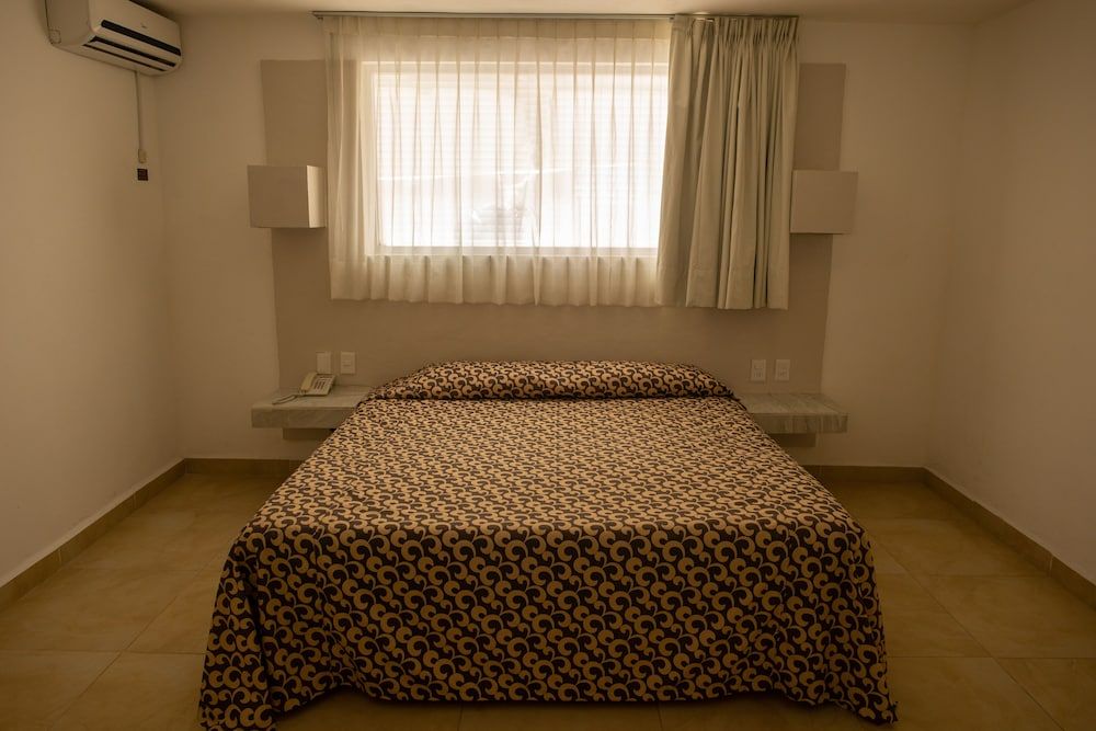 Hotel St George Standard Single Room, 1 King Bed 8