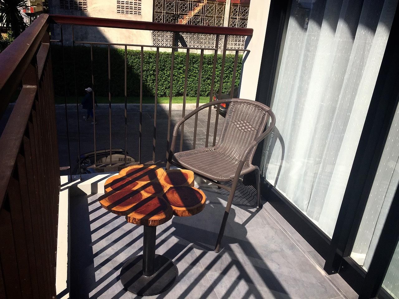 Deluxe King Bed with Balcony