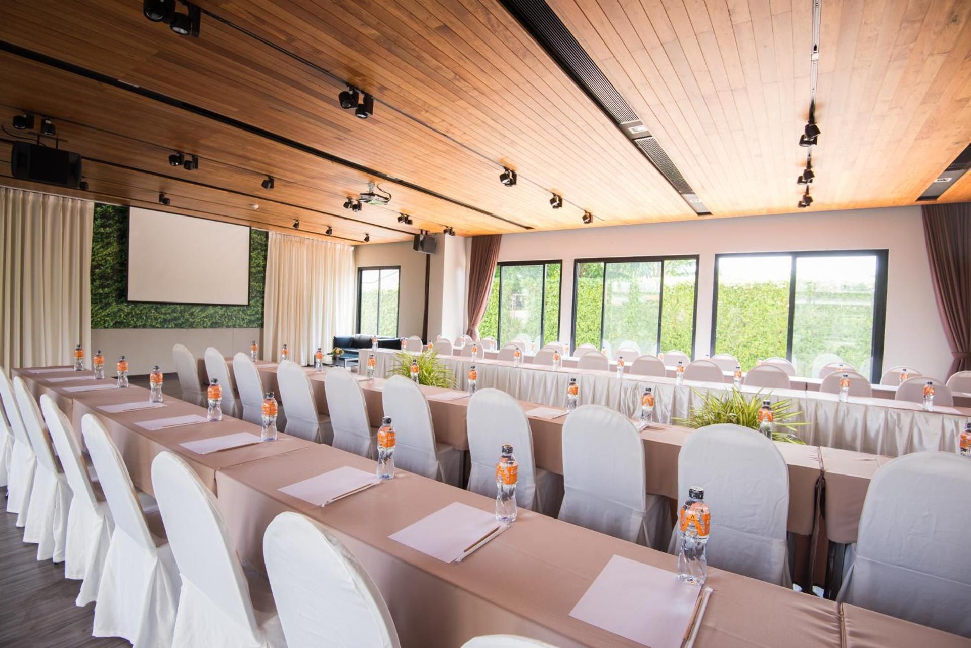meeting room / ballrooms