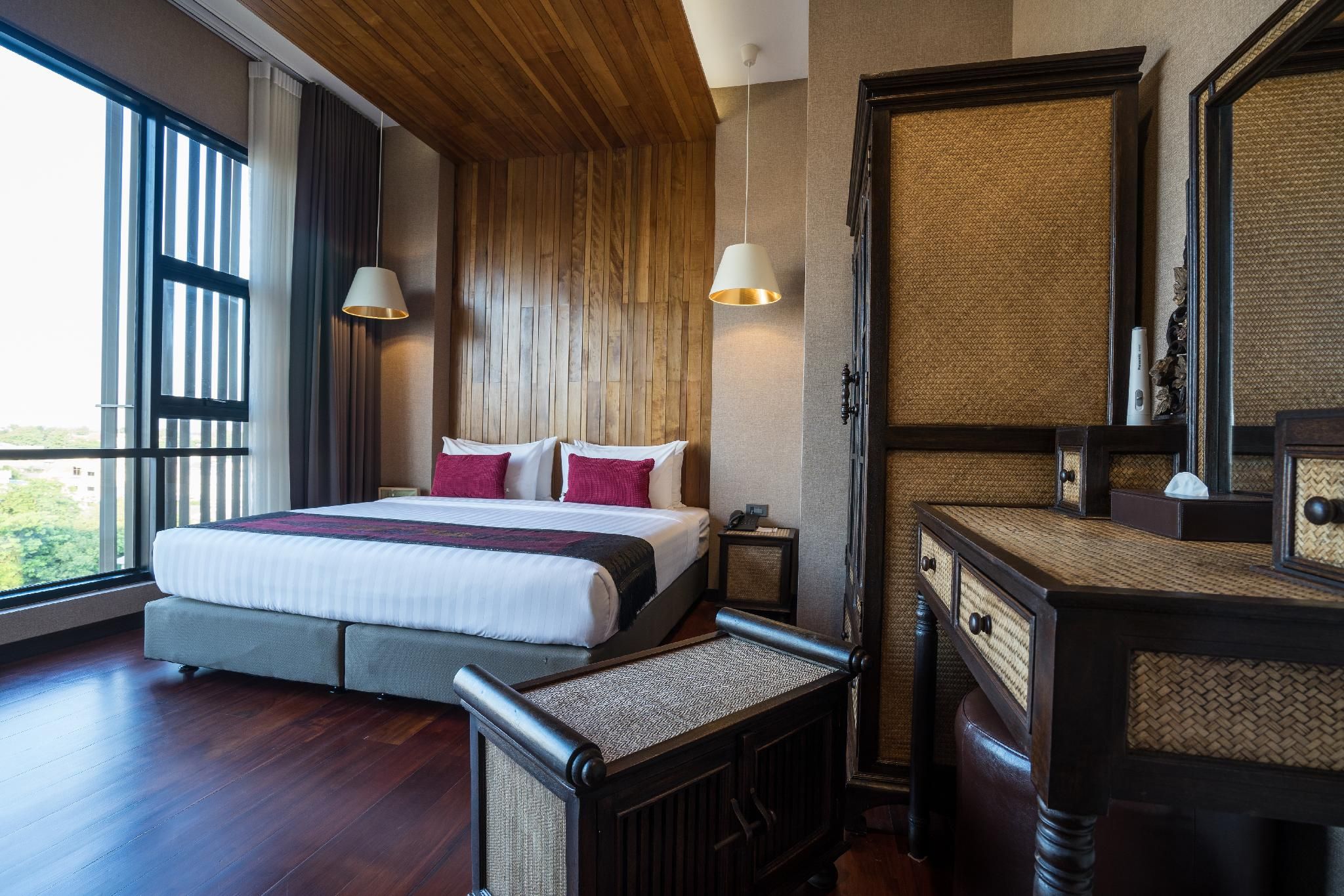 Duplex Quadruple Room