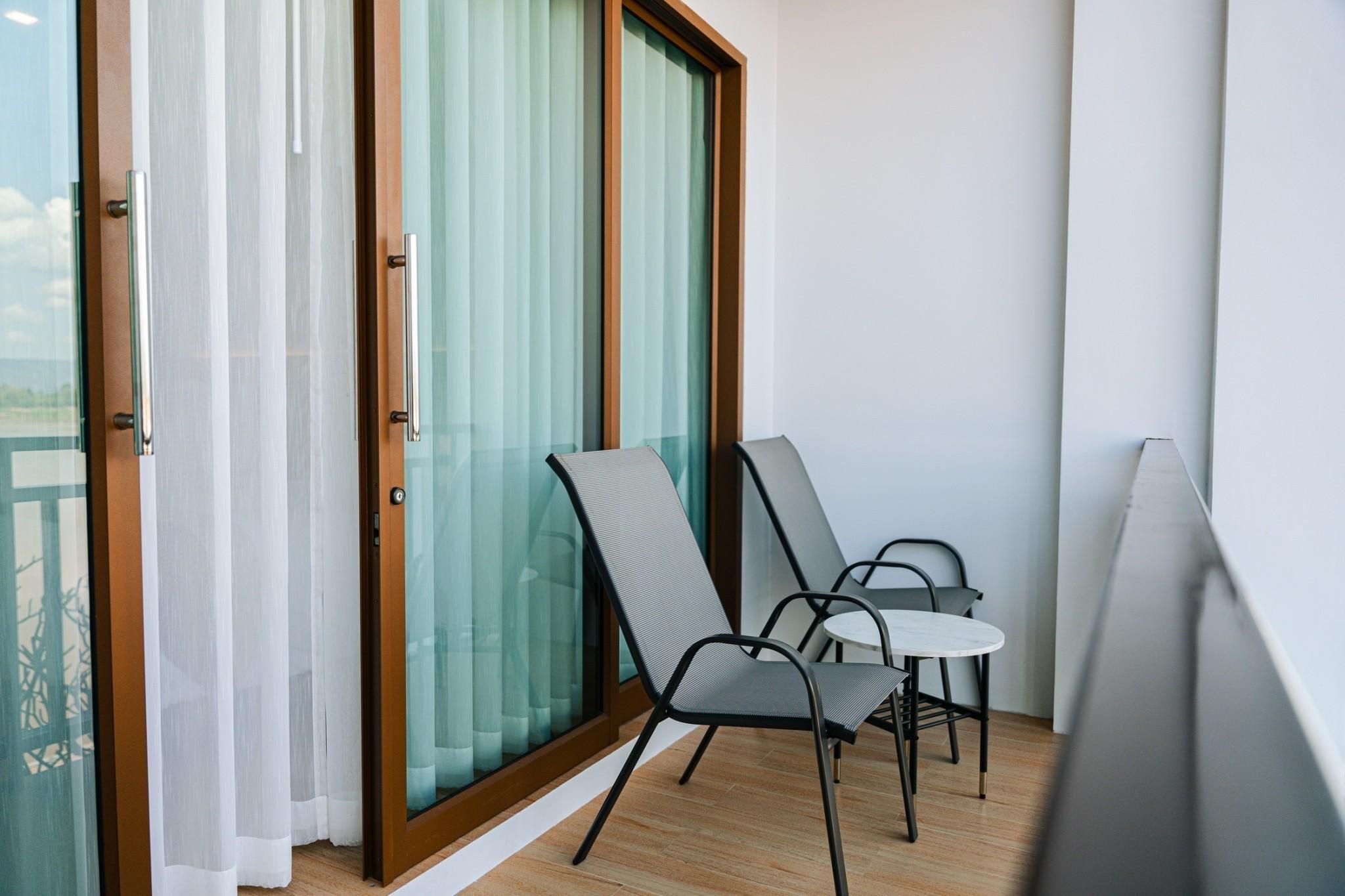 Sand & River Hotel - Sand and River Nong Khai Deluxe Double River View