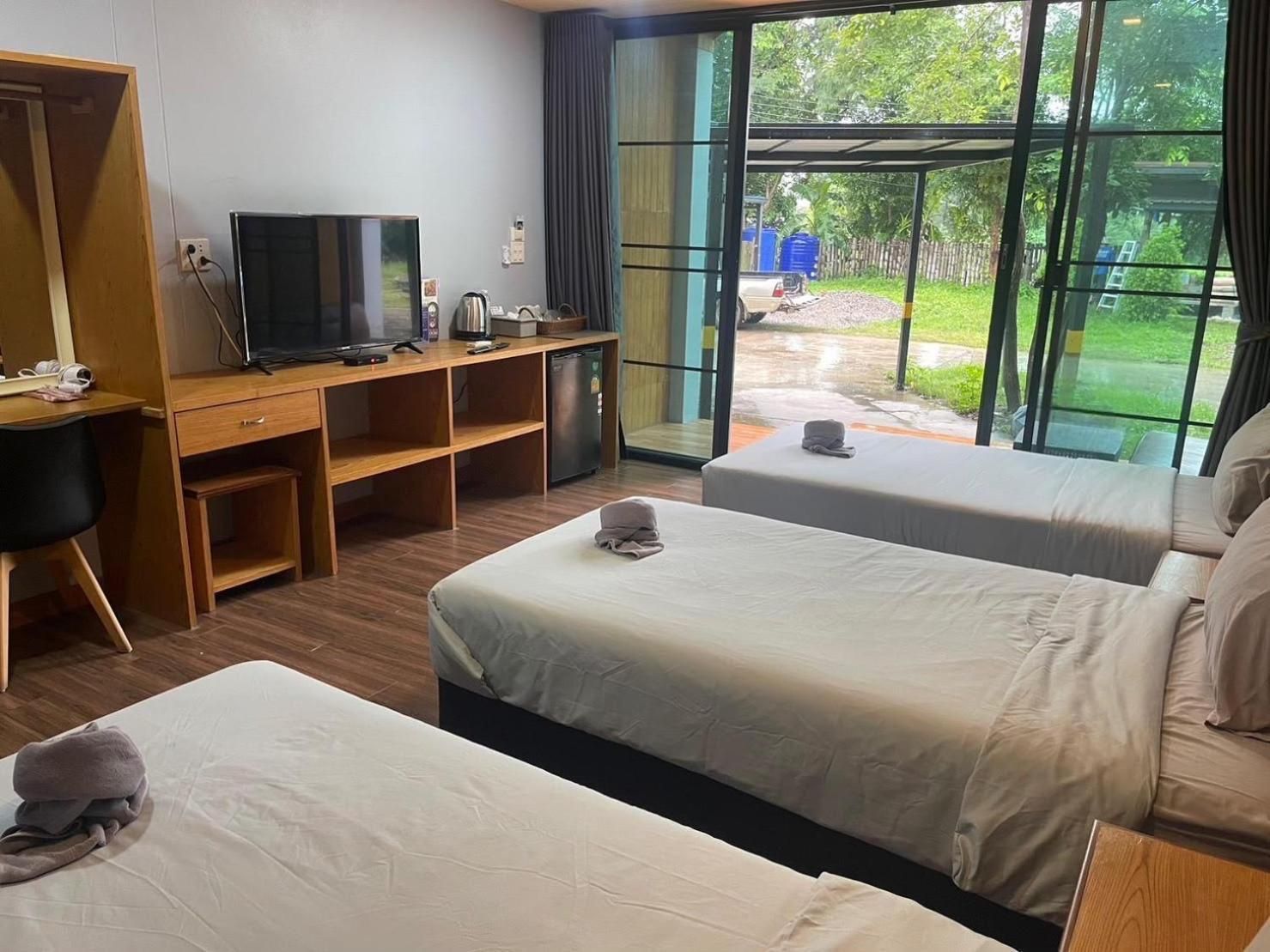 Triple Room