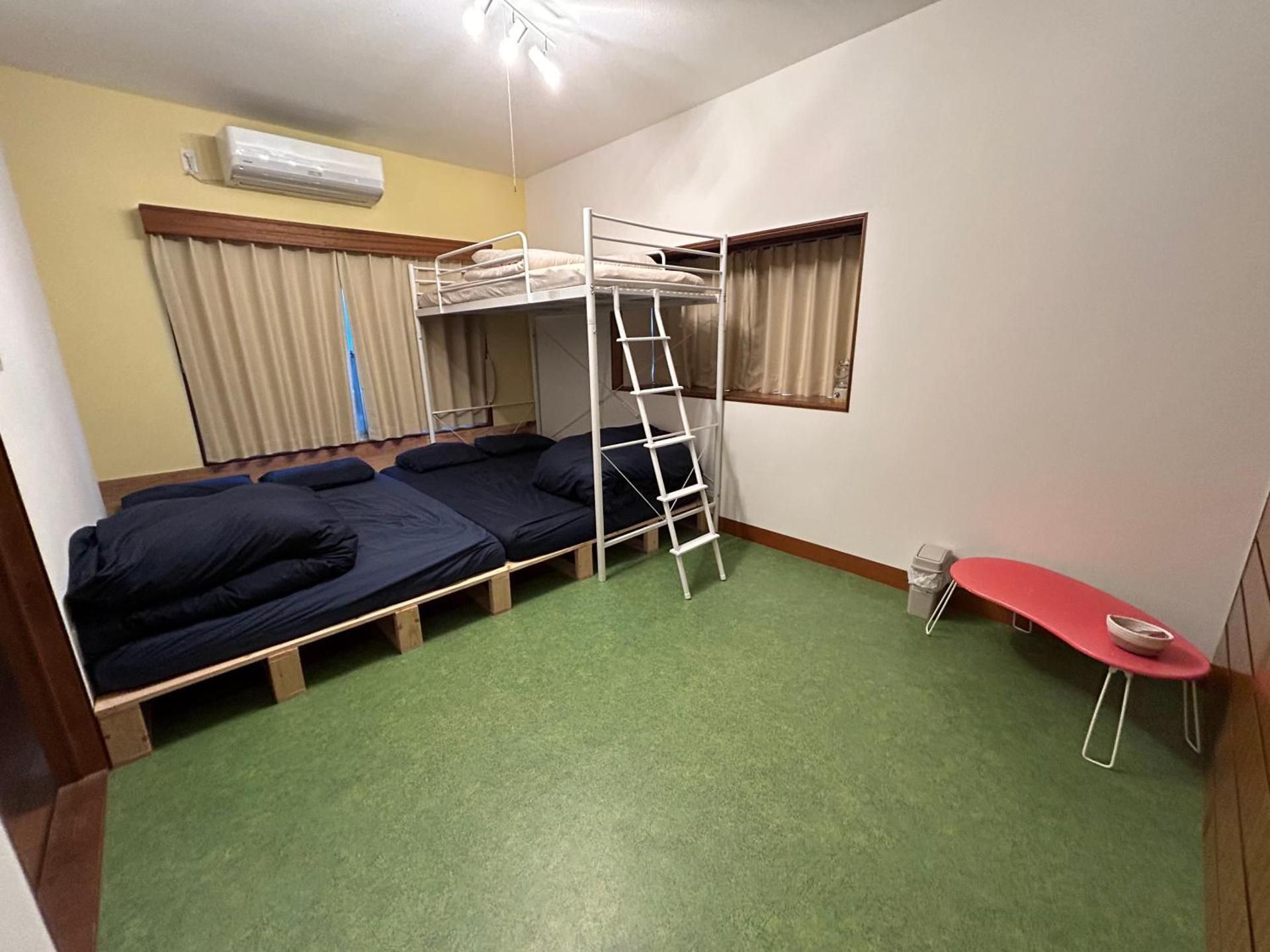 Family Room for 5