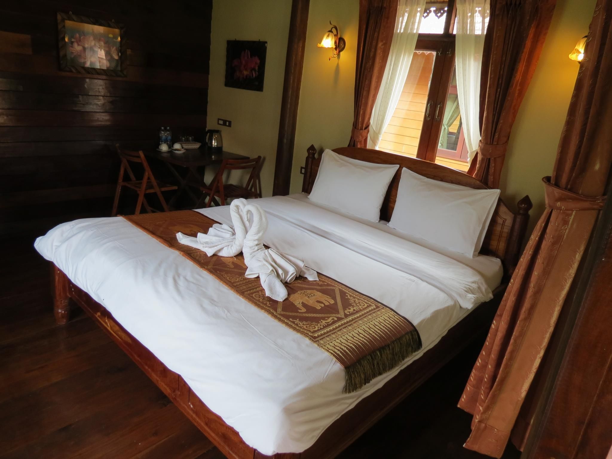 Luxury Bungalow Garden View