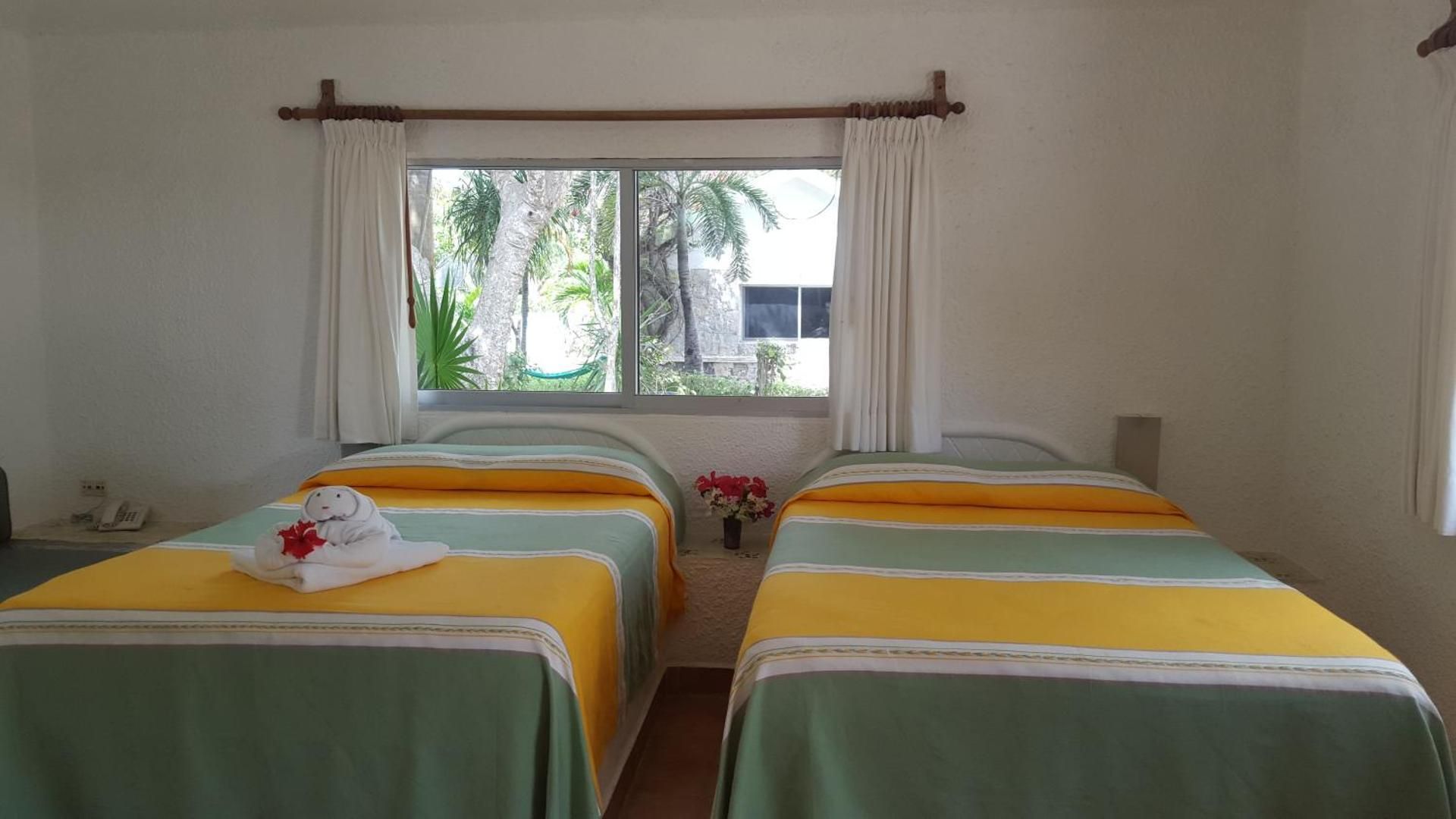 Bungalow with Two Double Beds 