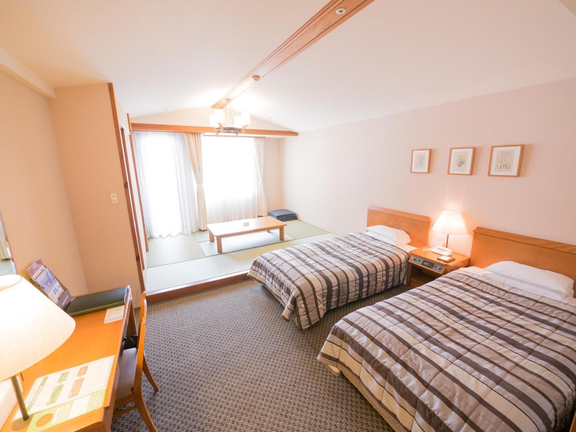Room with Tatami Area - Non-Smoking