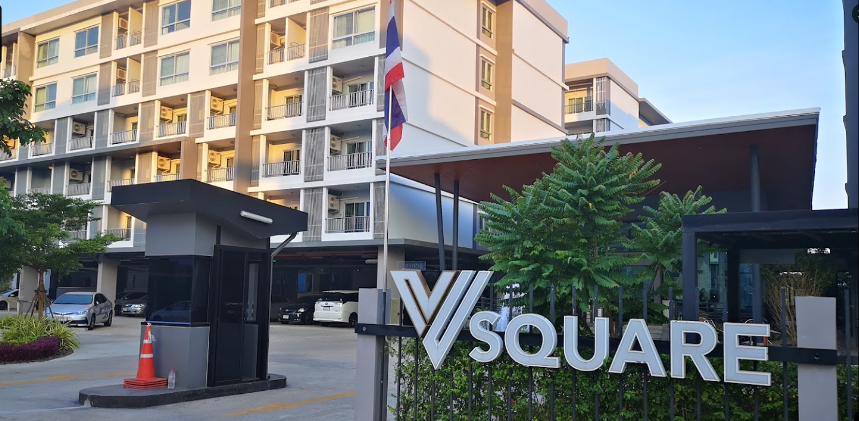 V Square hotel