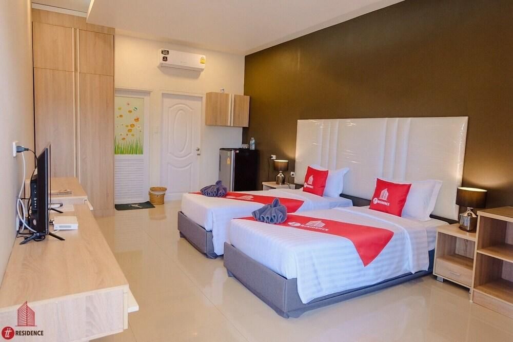 TT Residence Standard Twin Room