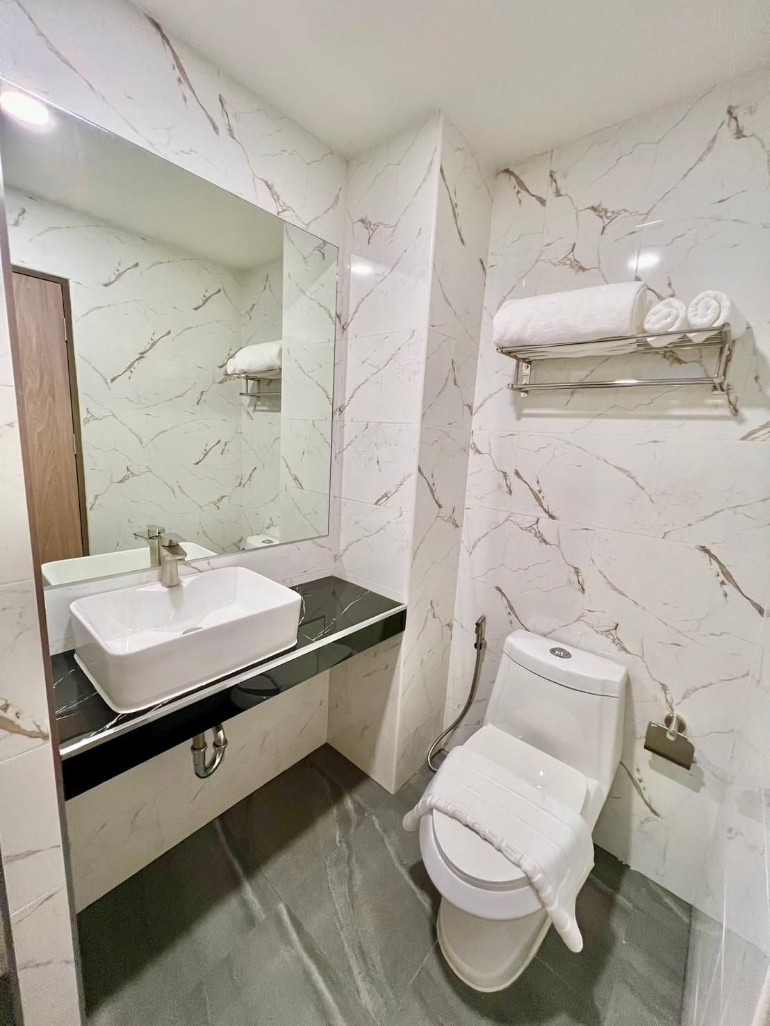 Standard Twin - 2 Single Beds