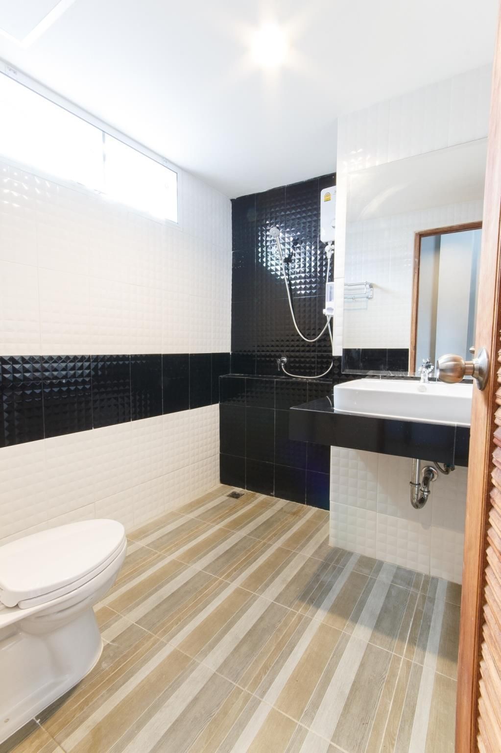 Bang Wua Garden Resort Deluxe Double Bed 2