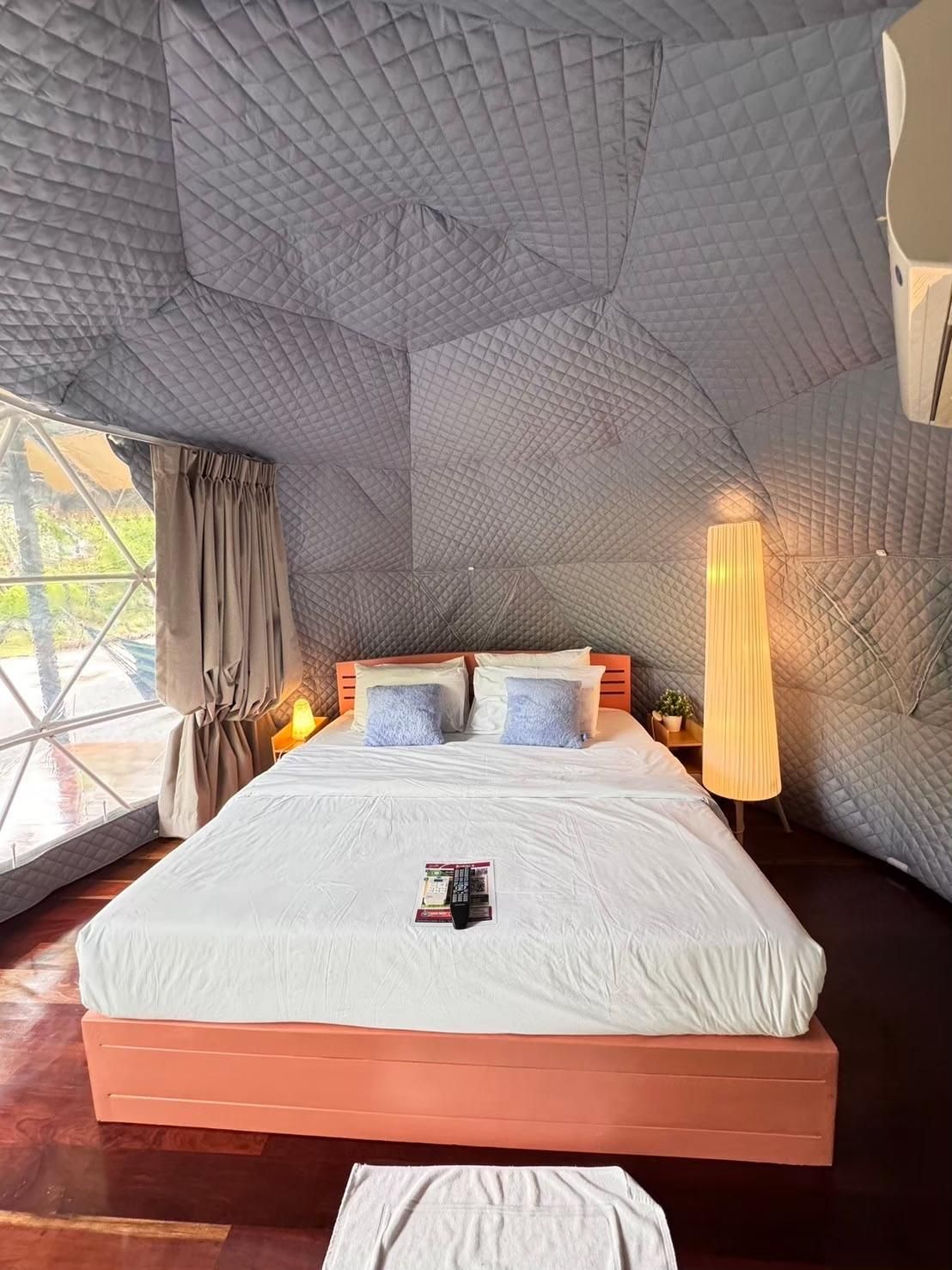 Tent with Garden View