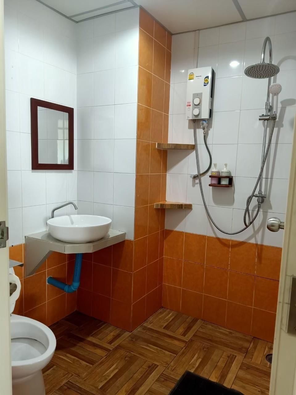 Room for 5 People with Bunk Bed - Non-Smoking