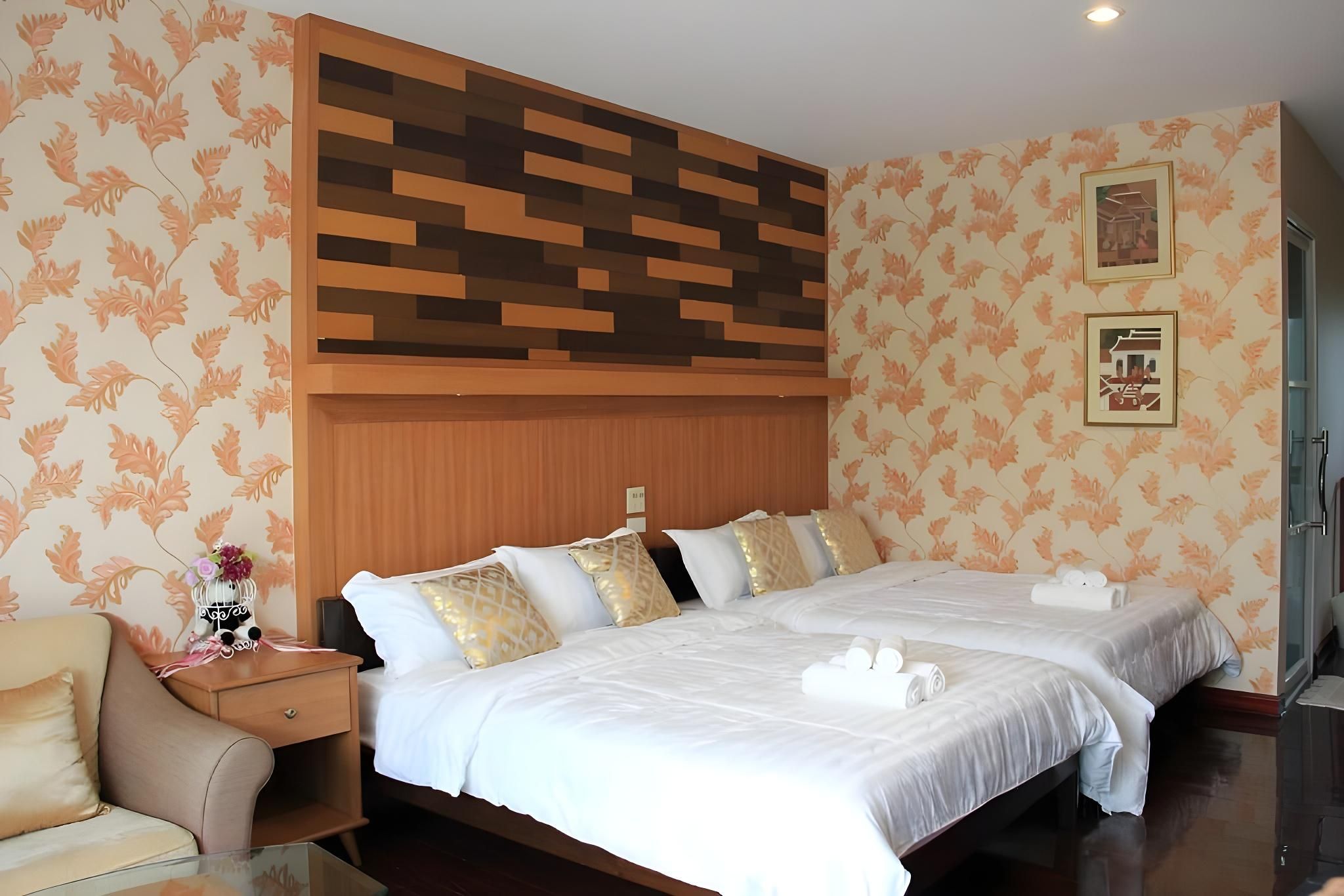 December To Remember House Family Room -- 2 Bed