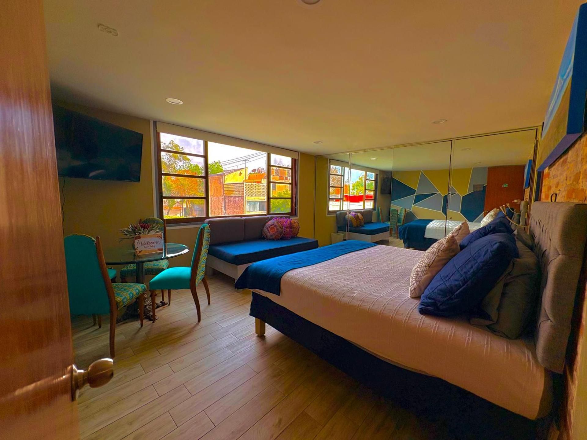 Deluxe King Room