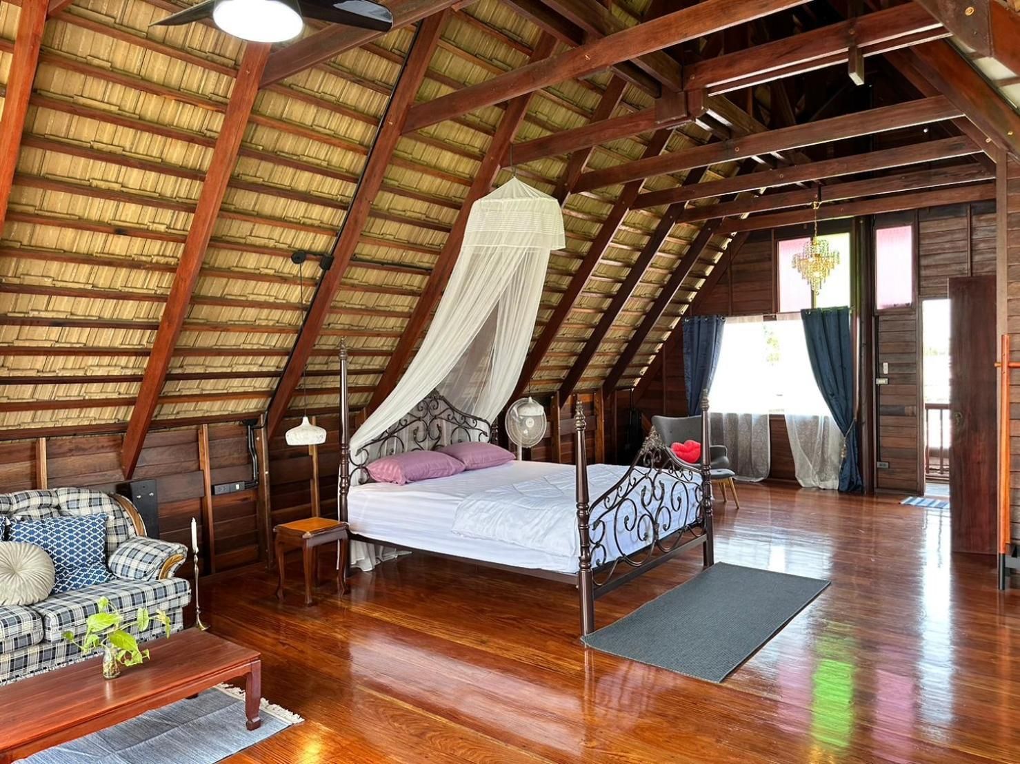 Queen Room River View