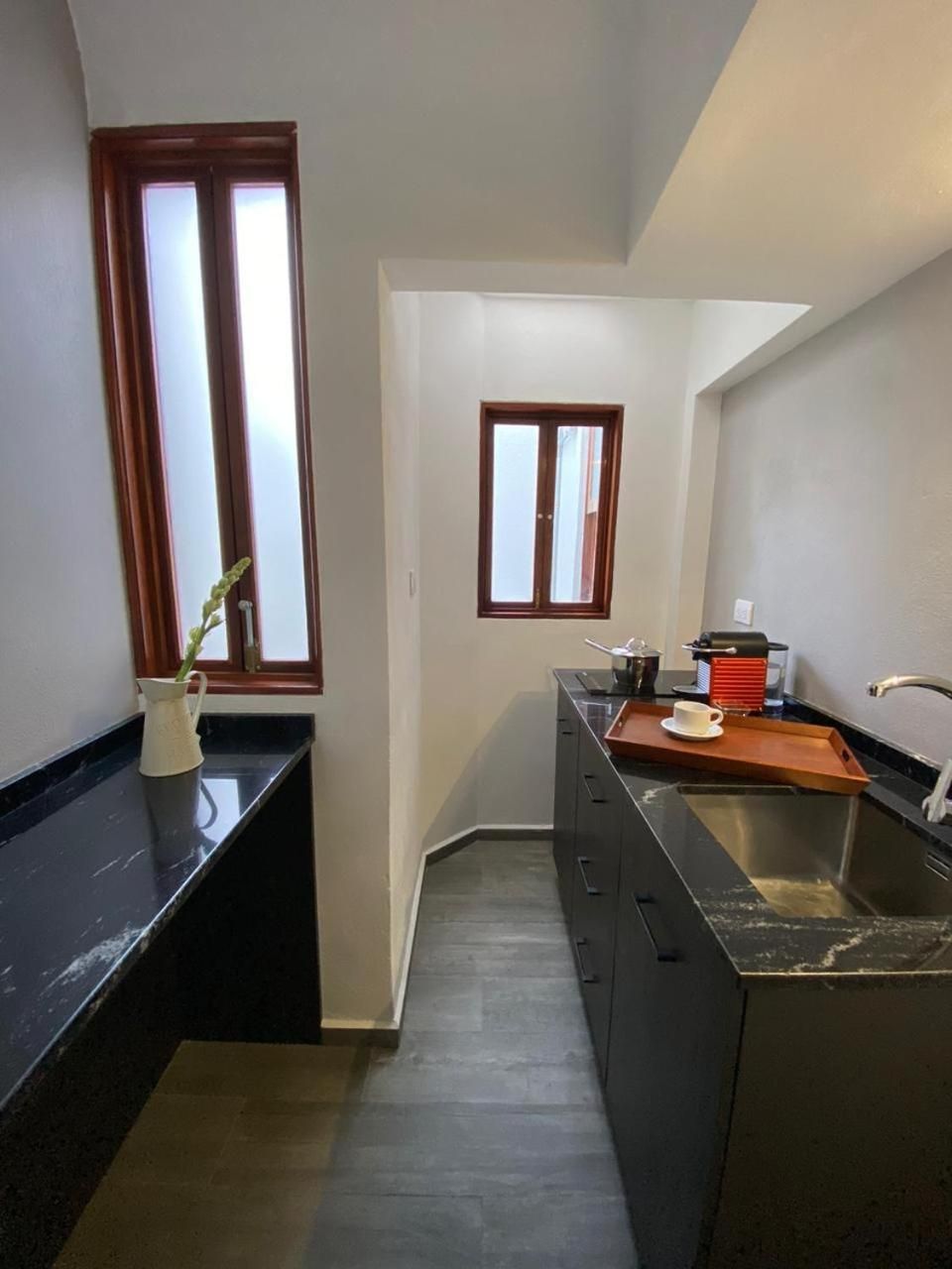 Deluxe Studio