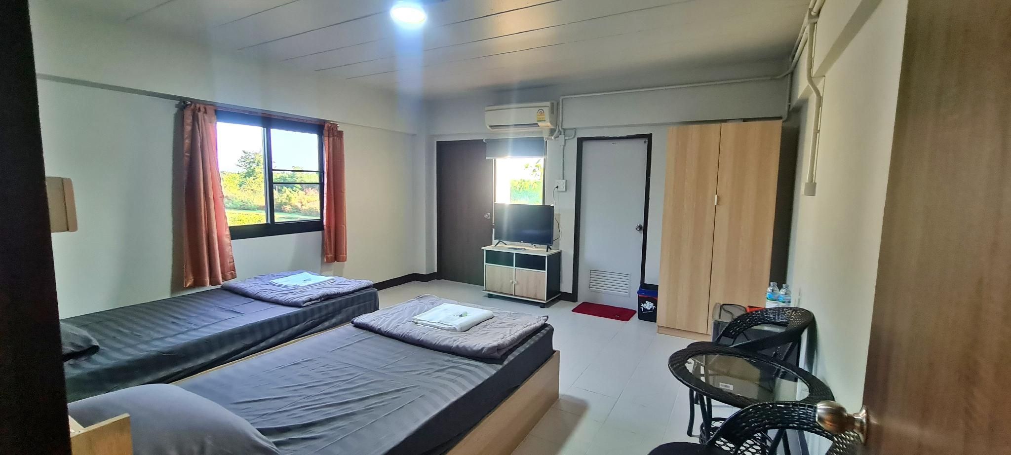 Patcharin Private Residence Bed in 2-Bed Dorm