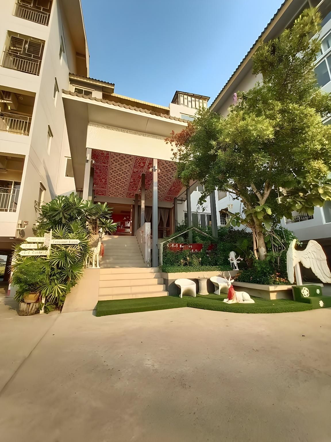 AA Resort Hotel นนทบุรี