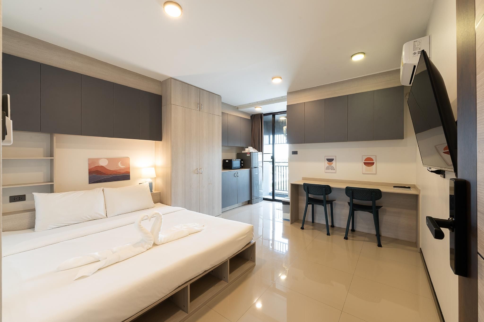 44 Residence and Resort Superior Double Room