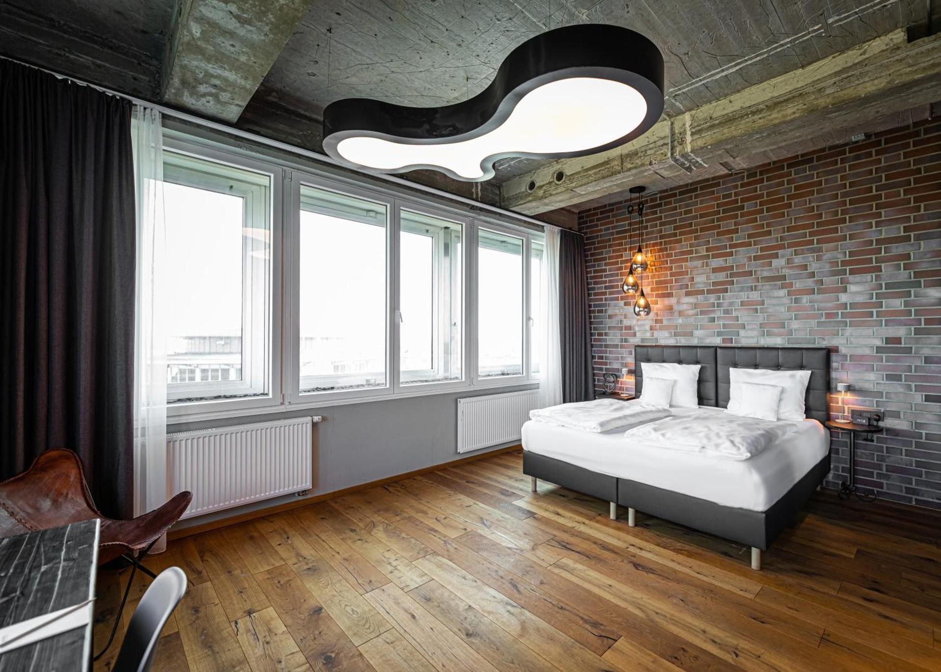 Comfort King Room