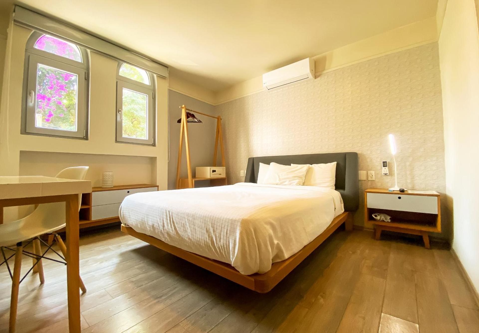 Queen Room